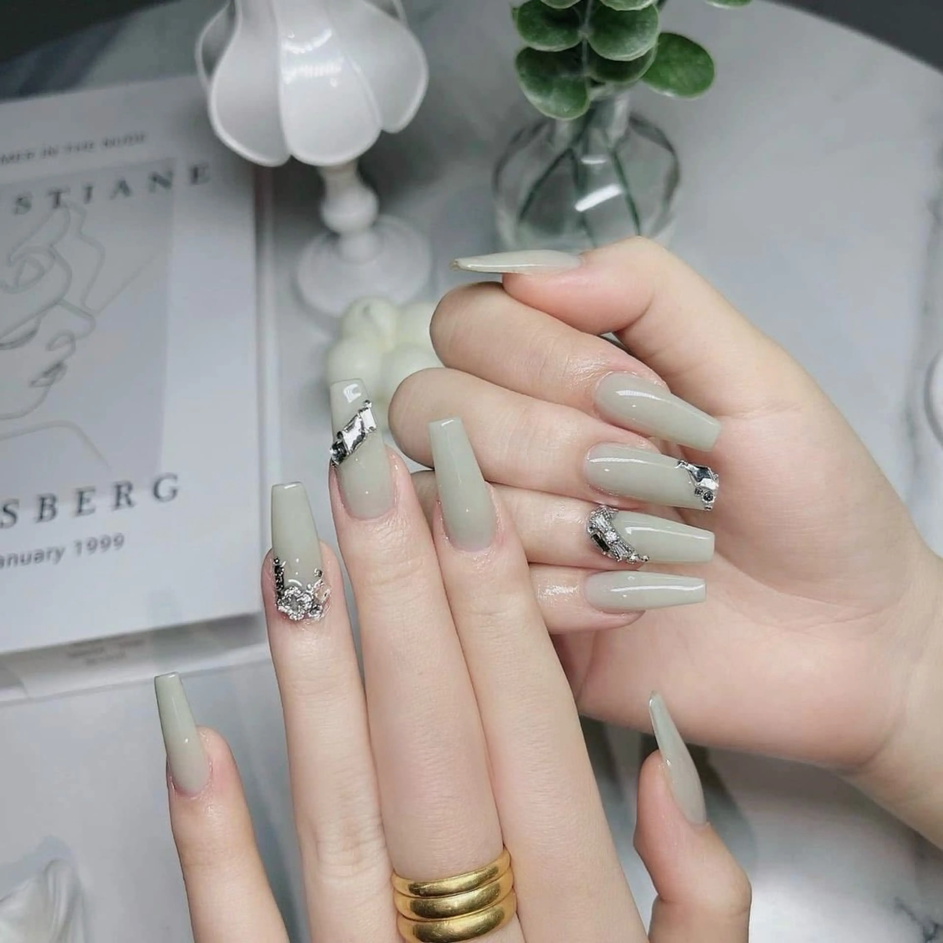 ネイル ハンドネイル トウイ チャンのネイルデザイン