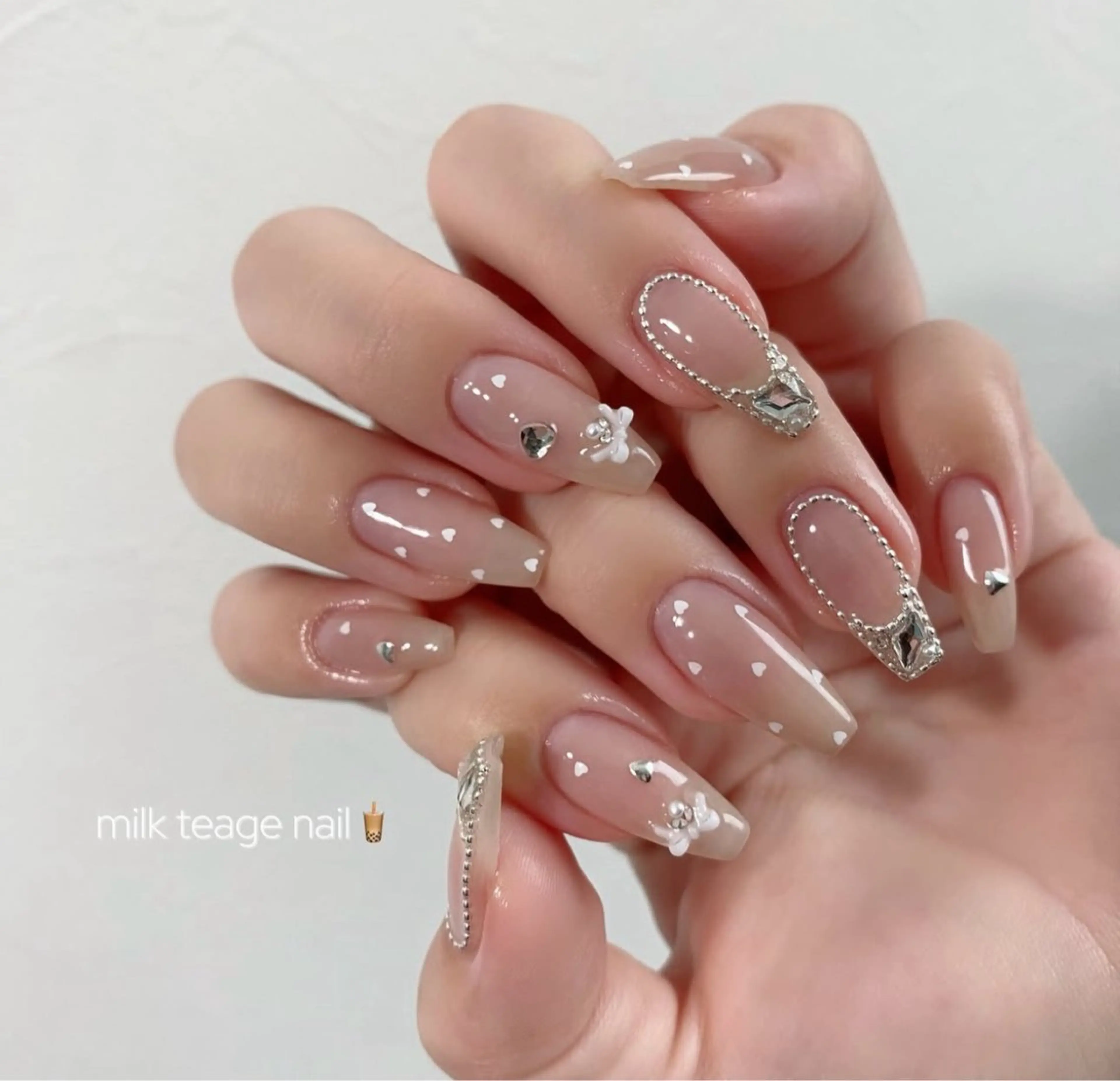 ネイル ハンドネイル BERA NAILSのネイルデザイン