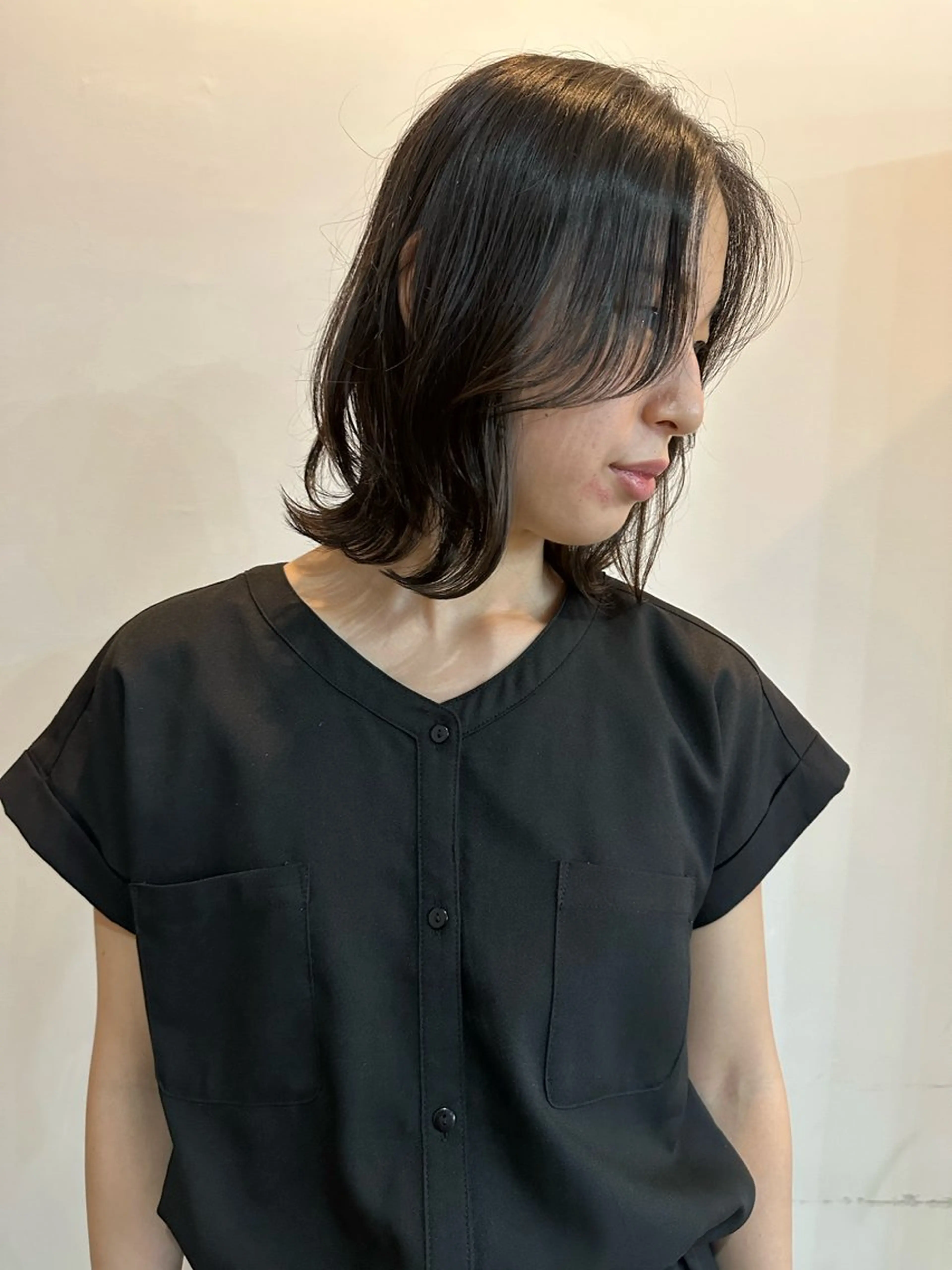 ミディアム カラー ヘアアレンジ ショートボブ ブリーチ インナーカラー ブリーチなしカラー ボブ 切りっぱなしボブ/ デザインカラー店長のヘアスタイル