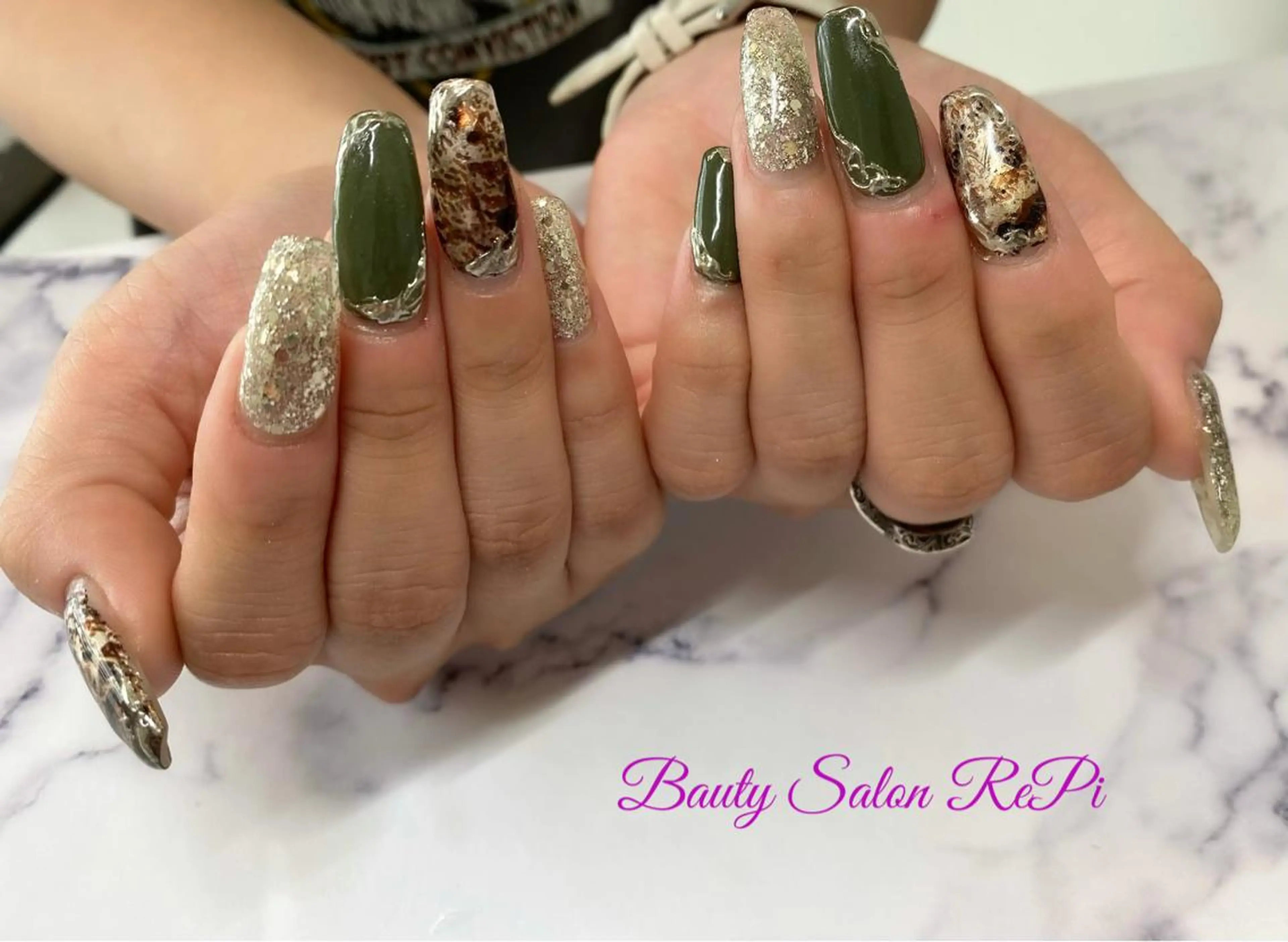 ネイル アートネイル ミラーネイル beauty salon RePi所属・B.S. RePiのエステ・リラクイメージ