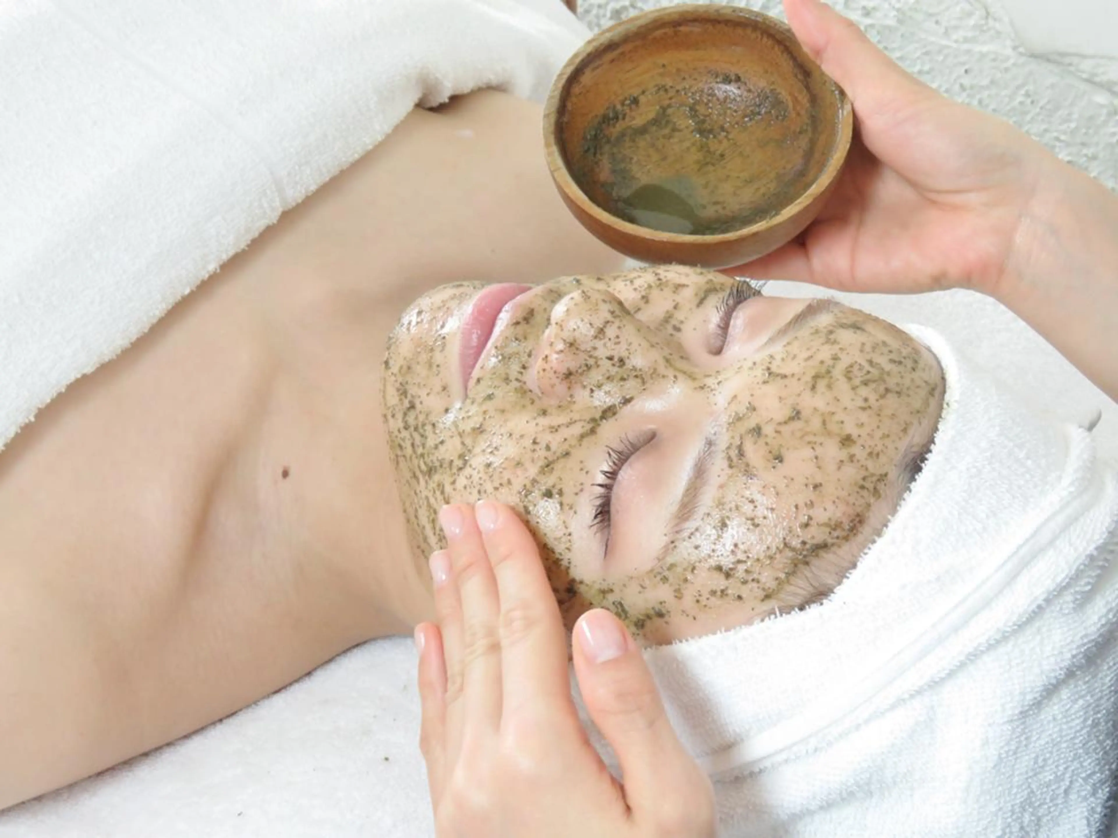 【本気のニキビケア☆】陶肌ハーブピーリング&ヒト幹細胞ケア9,900円※メッセージにて予約確定※の写真