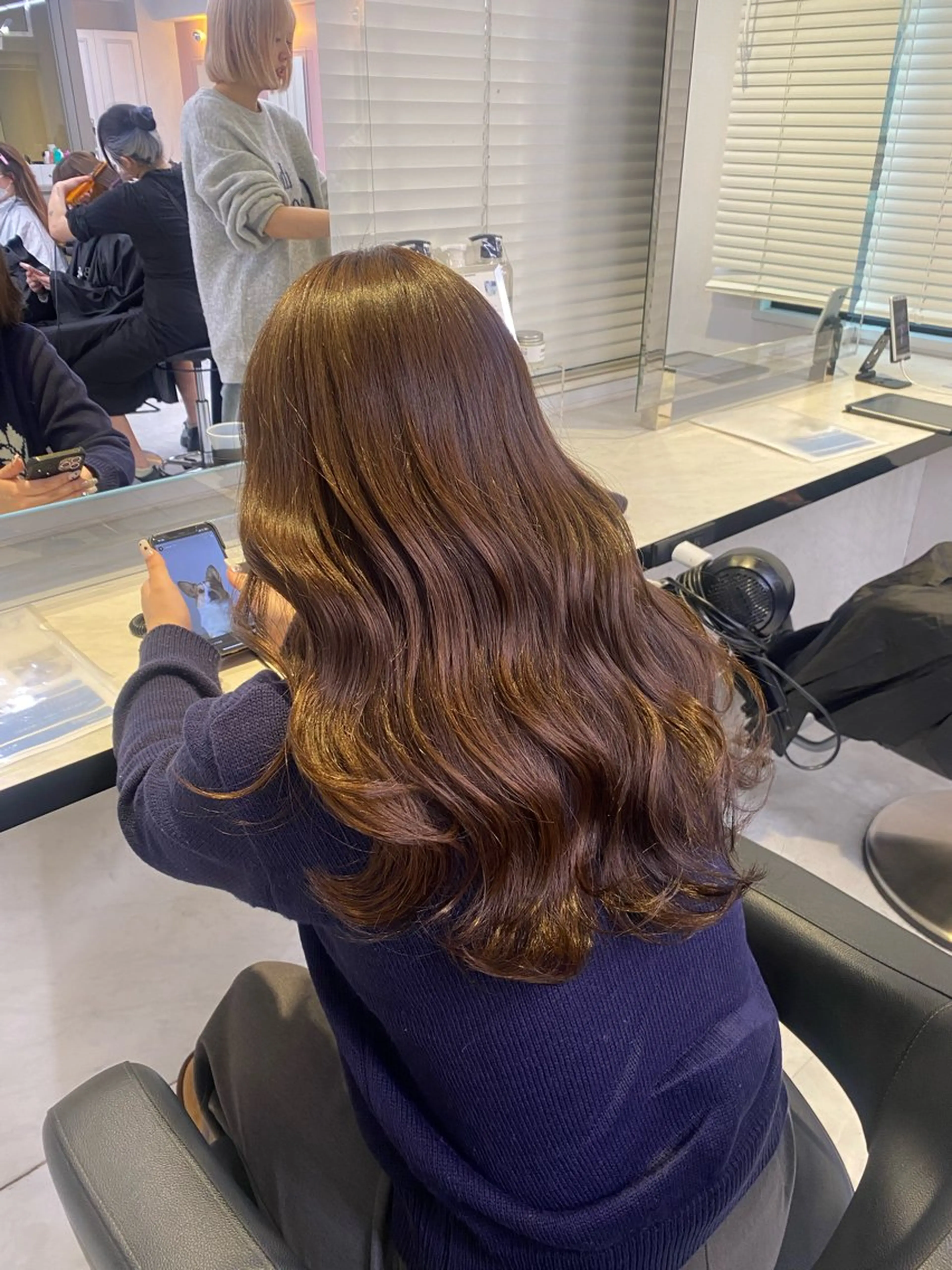 セミロング カラー ブラウンカラー ココアブラウン 髪質改善 カット ヘアカラー トリートメント 透明感ベージュカラー ♡上野♡AIのヘアスタイル