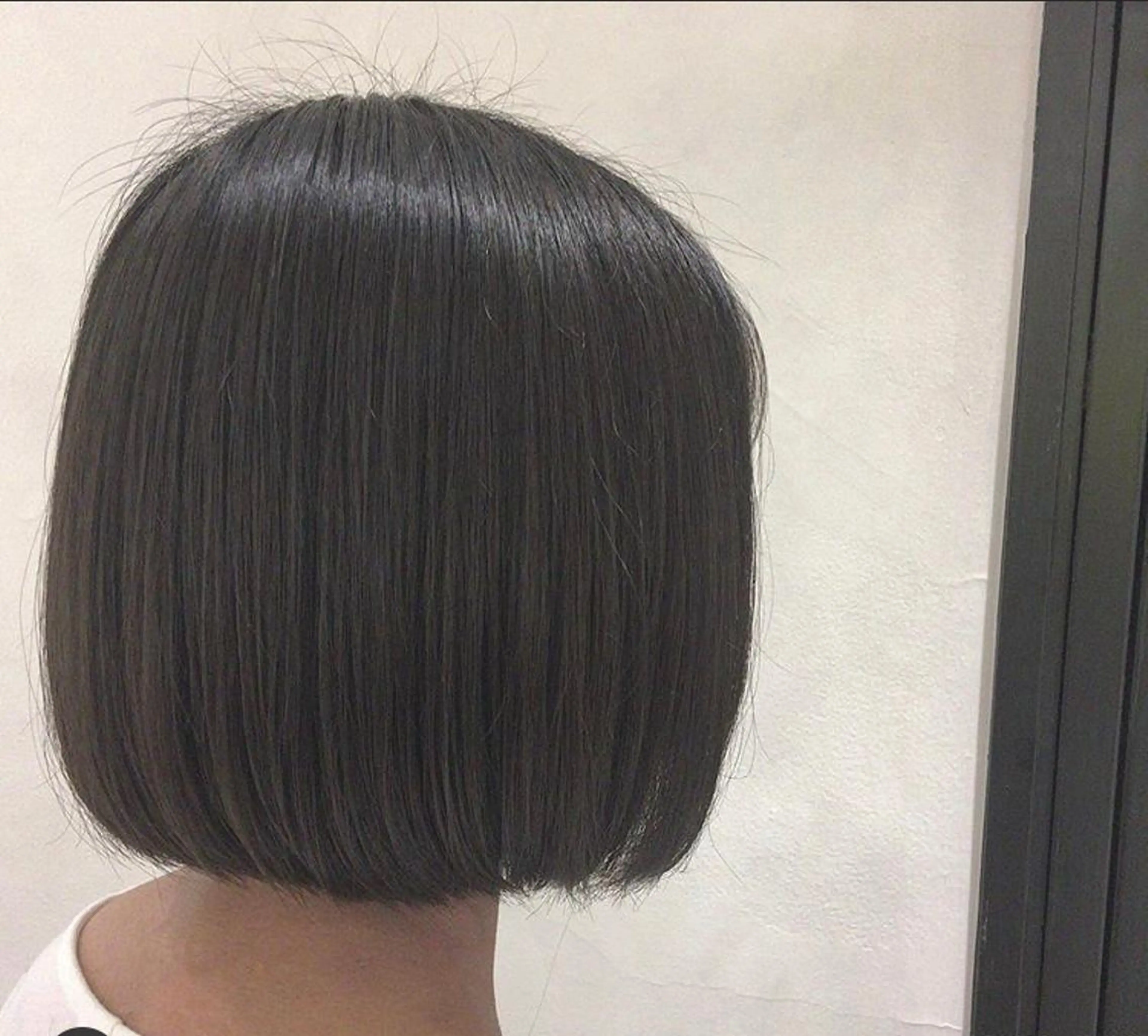 ショート カラー ヘアアレンジ 切りっぱなしボブ ボブ エグチ アキラのヘアスタイル
