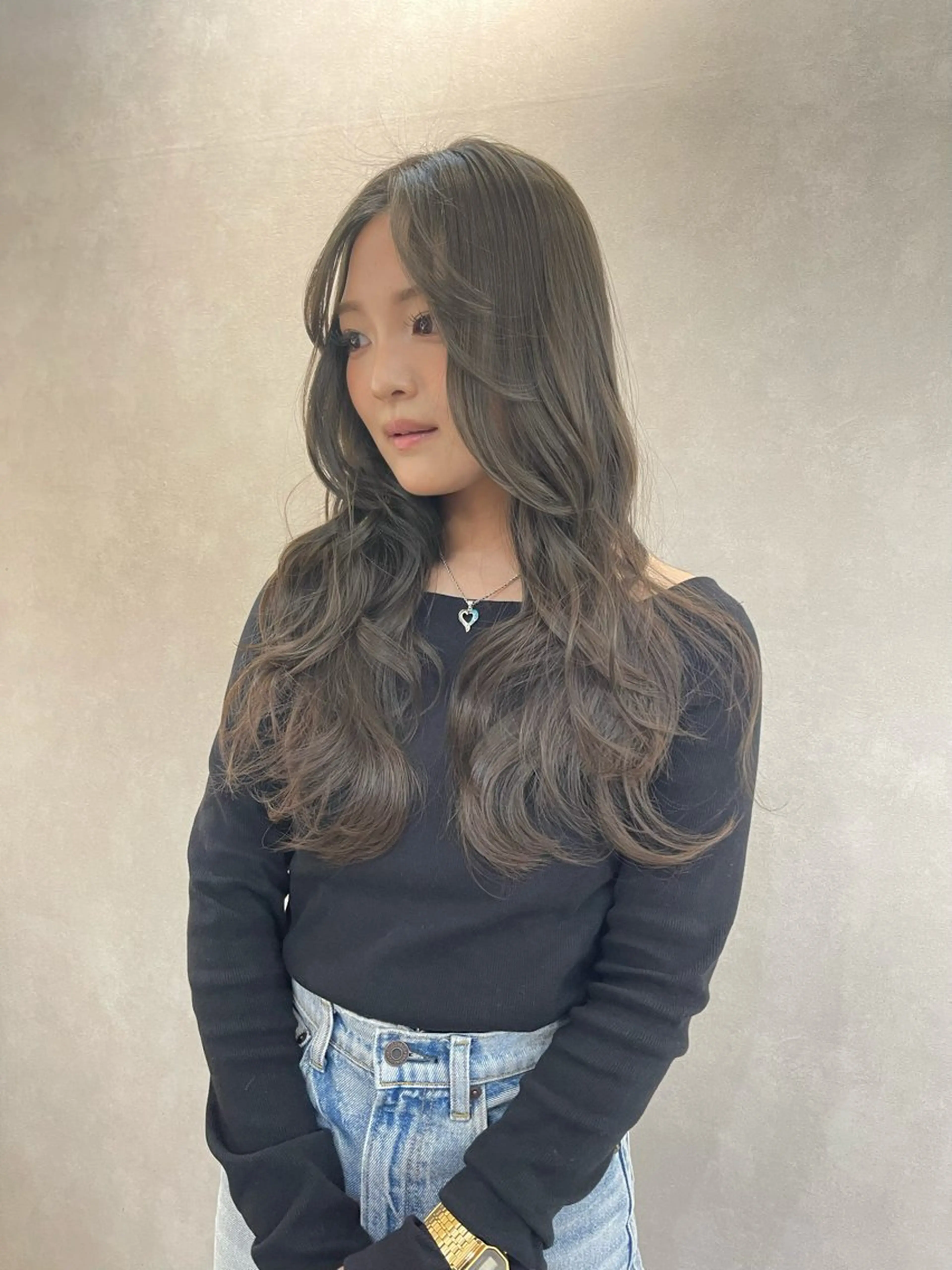 ロング カラー グレージュ オリーブグレージュ オリーブグレー レイヤーカット ヘアカラー 艶髪/透明感カラー/ レイヤー/NENEのヘアスタイル