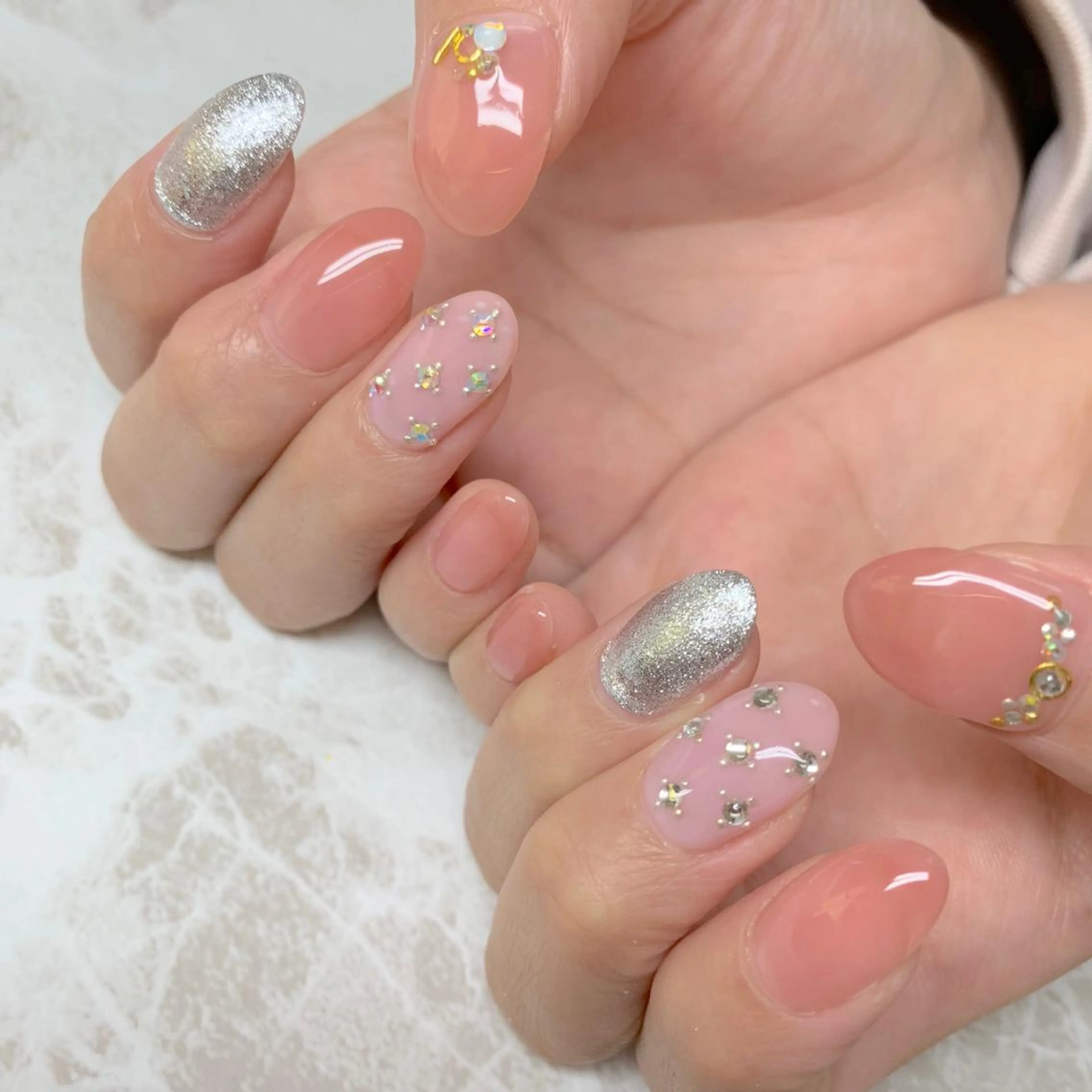 ネイル ハンドネイル ハンドケア LULU LIMAのネイルデザイン