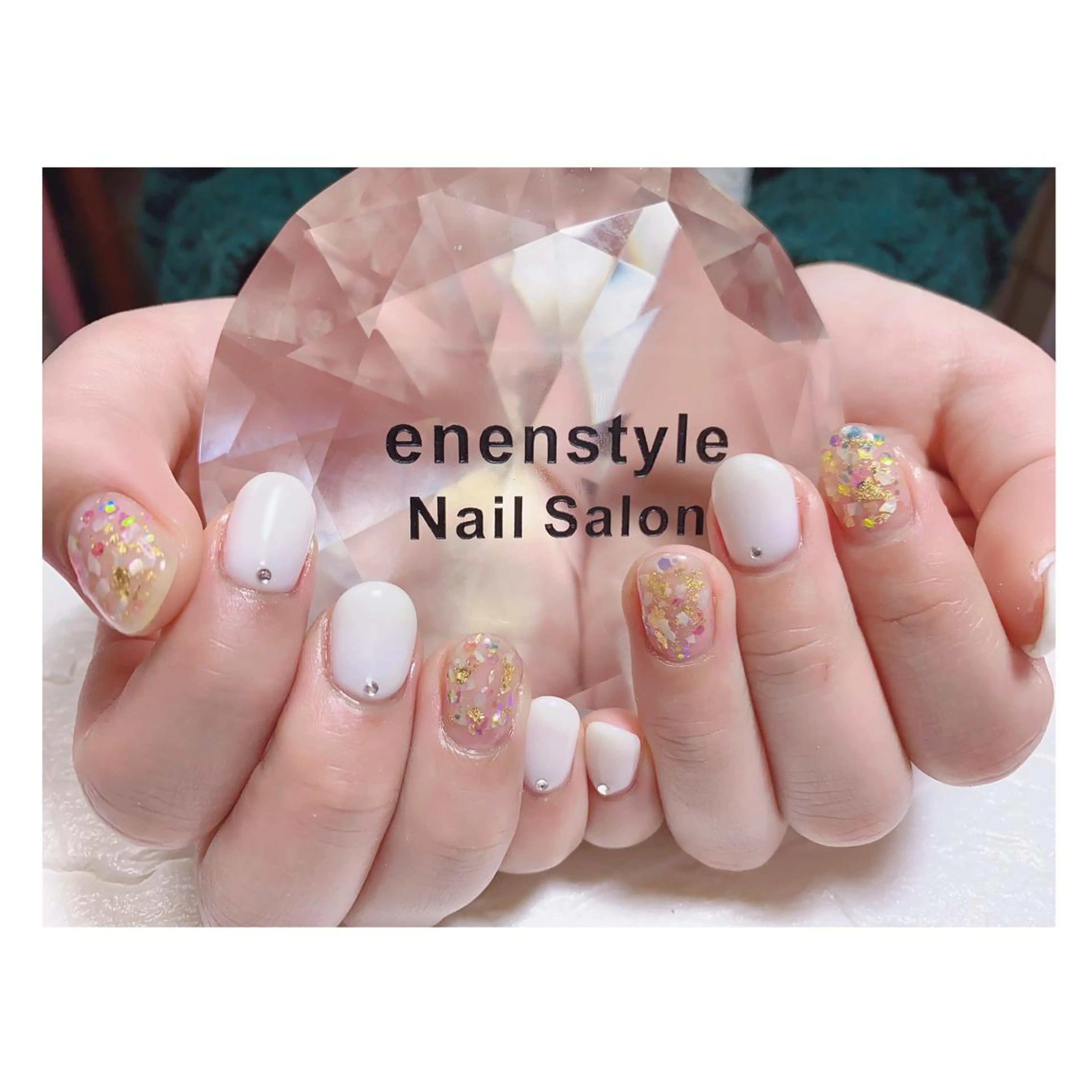 ショート ネイル ジェルネイル キラキラネイル ニュアンスネイル オフィスネイル ワンカラーネイル ハンドネイル 👑enen style👑のネイルデザイン