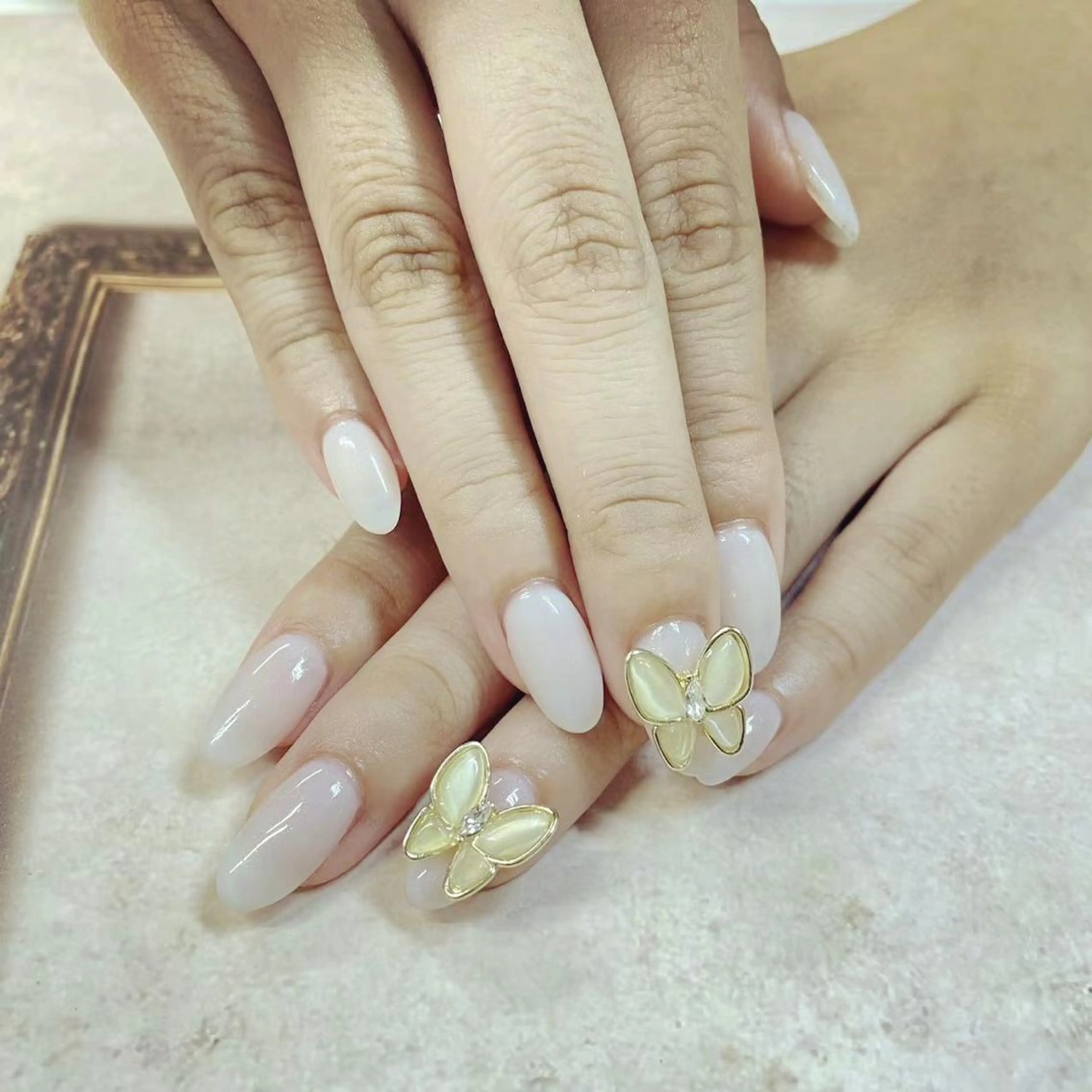 ネイル ハンドネイル ハンドケア ビューティーサロン ヘゼリヒのネイルデザイン