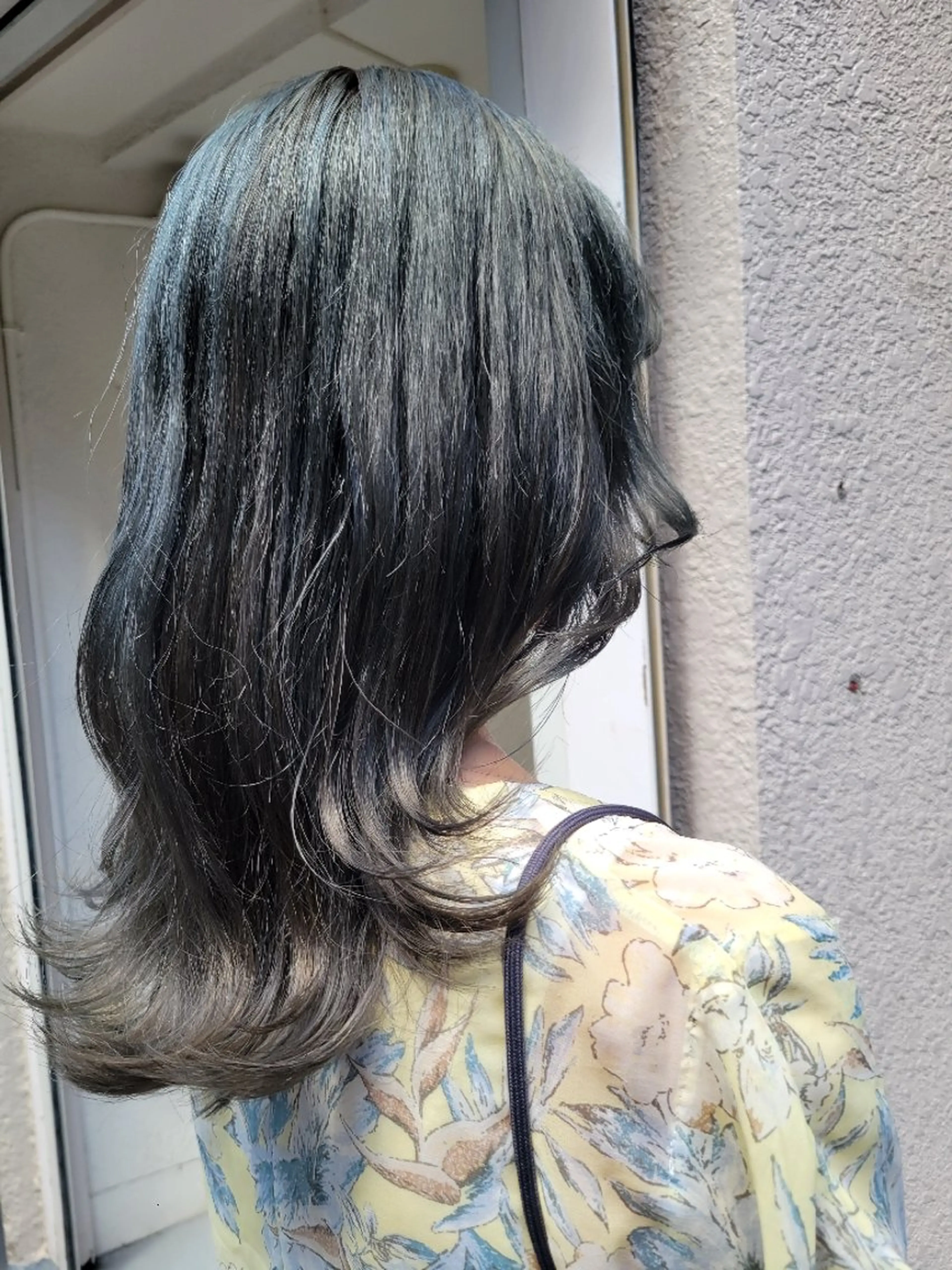 セミロング カット ヘアカラー トリートメント 🇰🇷透明感×ハイ トーン🌟tomoのヘアスタイル