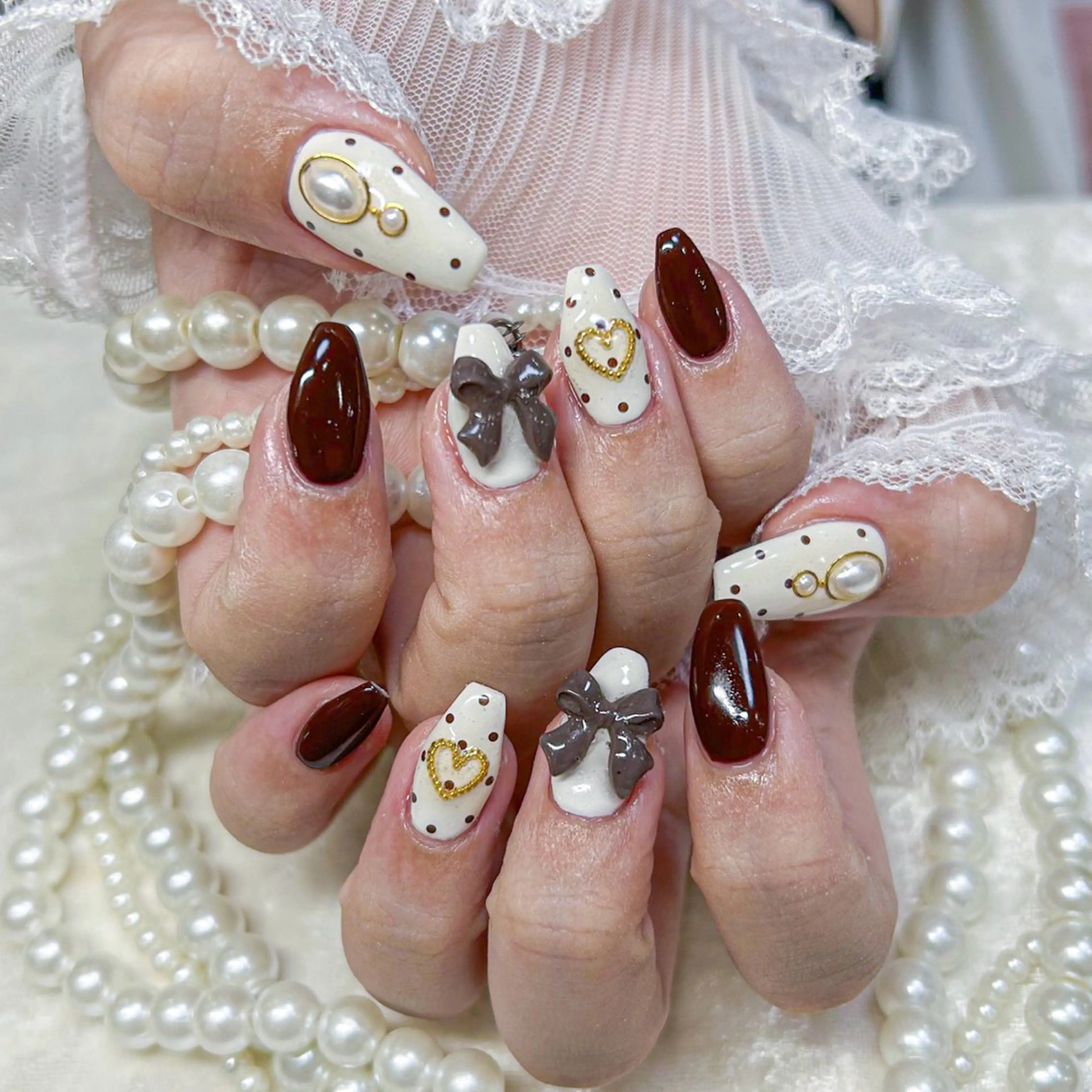 ネイル アートネイル 長さ出し フットネイル 韓国ネイル マグネットネイル ハンドネイル Minami 🍓のネイルデザイン