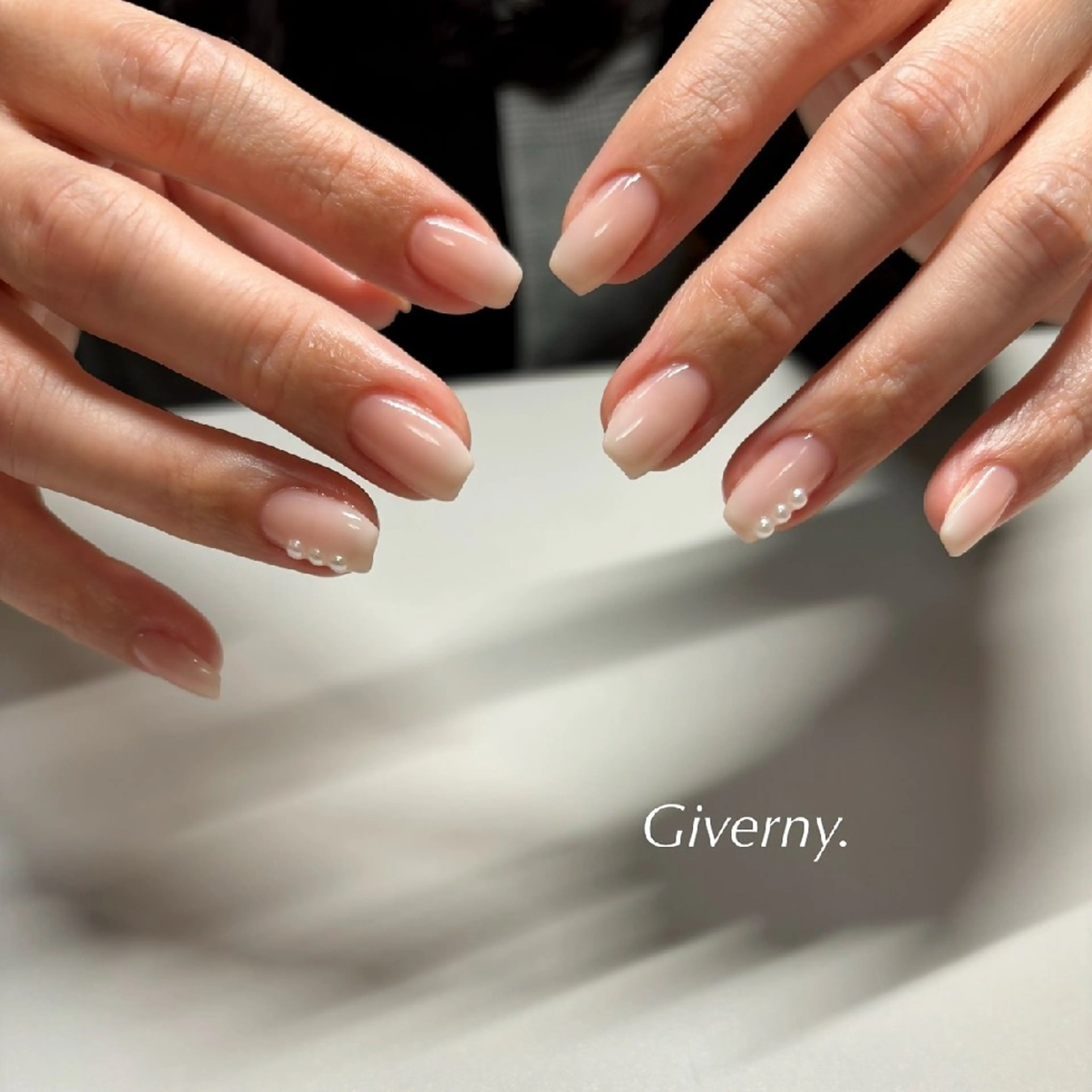 ネイル オフィスネイル 春ネイル ハンドネイル Giverny .のネイルデザイン