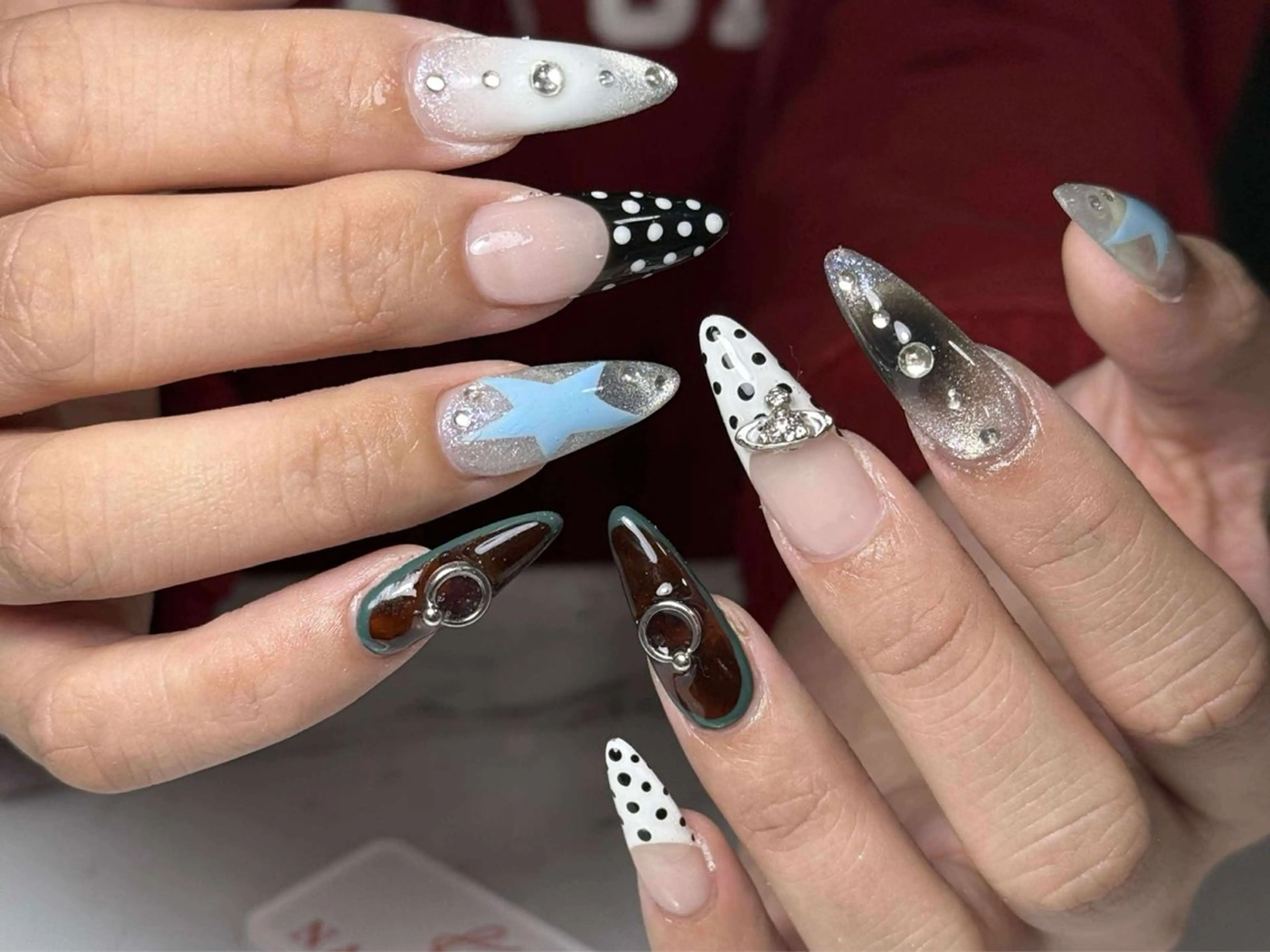 ネイル アートネイル フレンチネイル ジェルネイル グラデーション 韓国ネイル ハンドネイル ハンドケア さくら💮💮 【オフ無料】のネイルデザイン