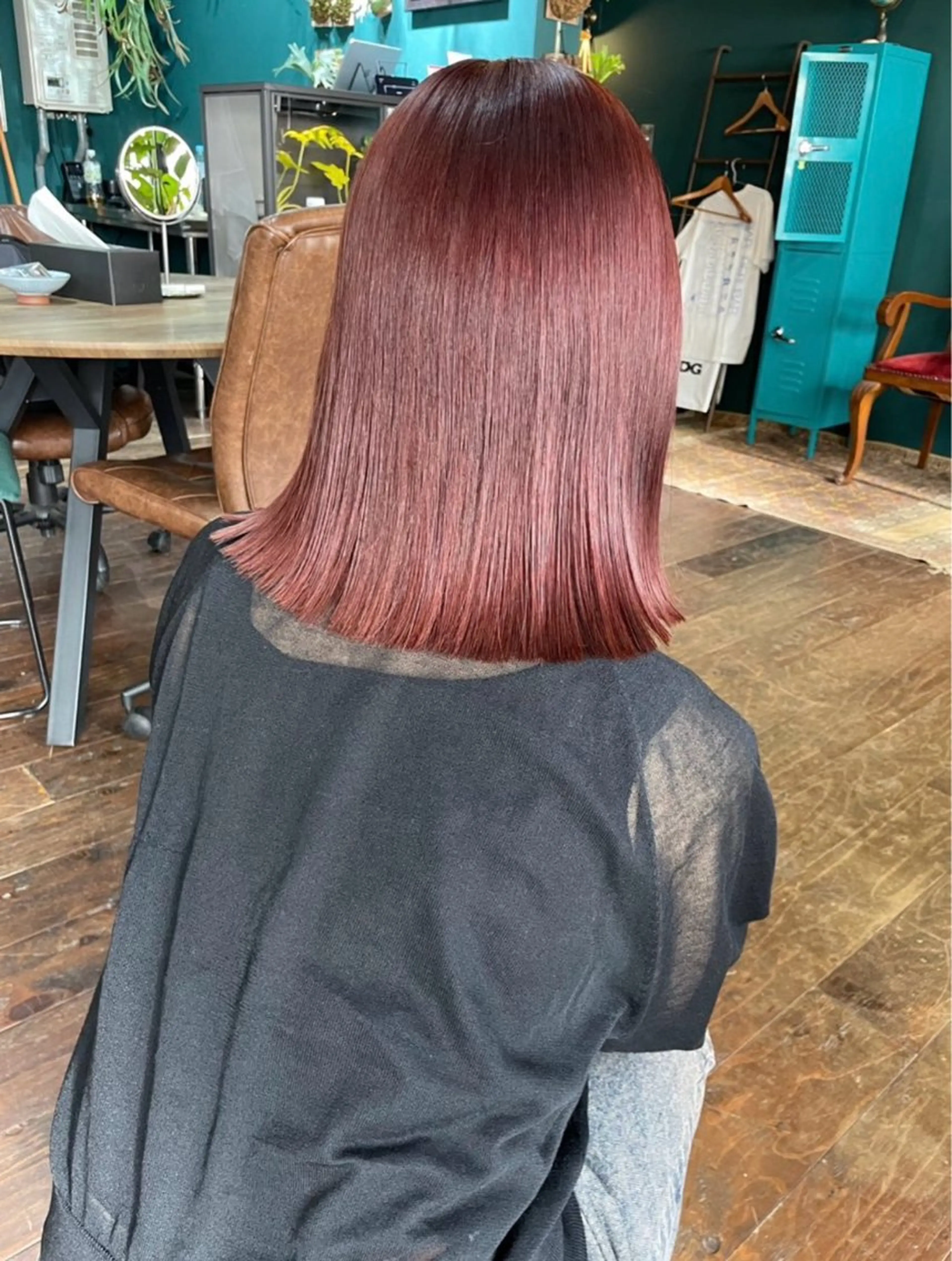 ミディアム カラー vivre libre（ヴィーヴル リーブル）所属・ビブル/ 仲村真里奈のヘアスタイル