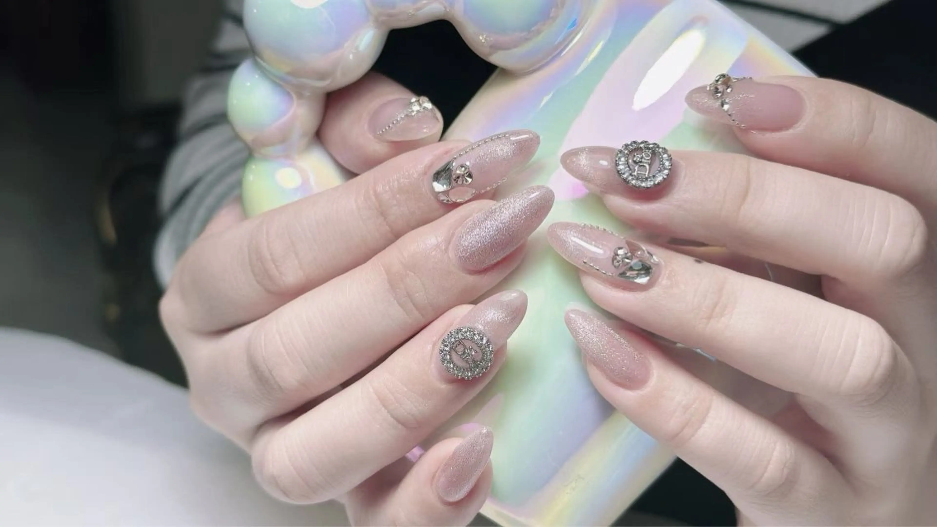 ロング 戸井田 静香のネイルデザイン