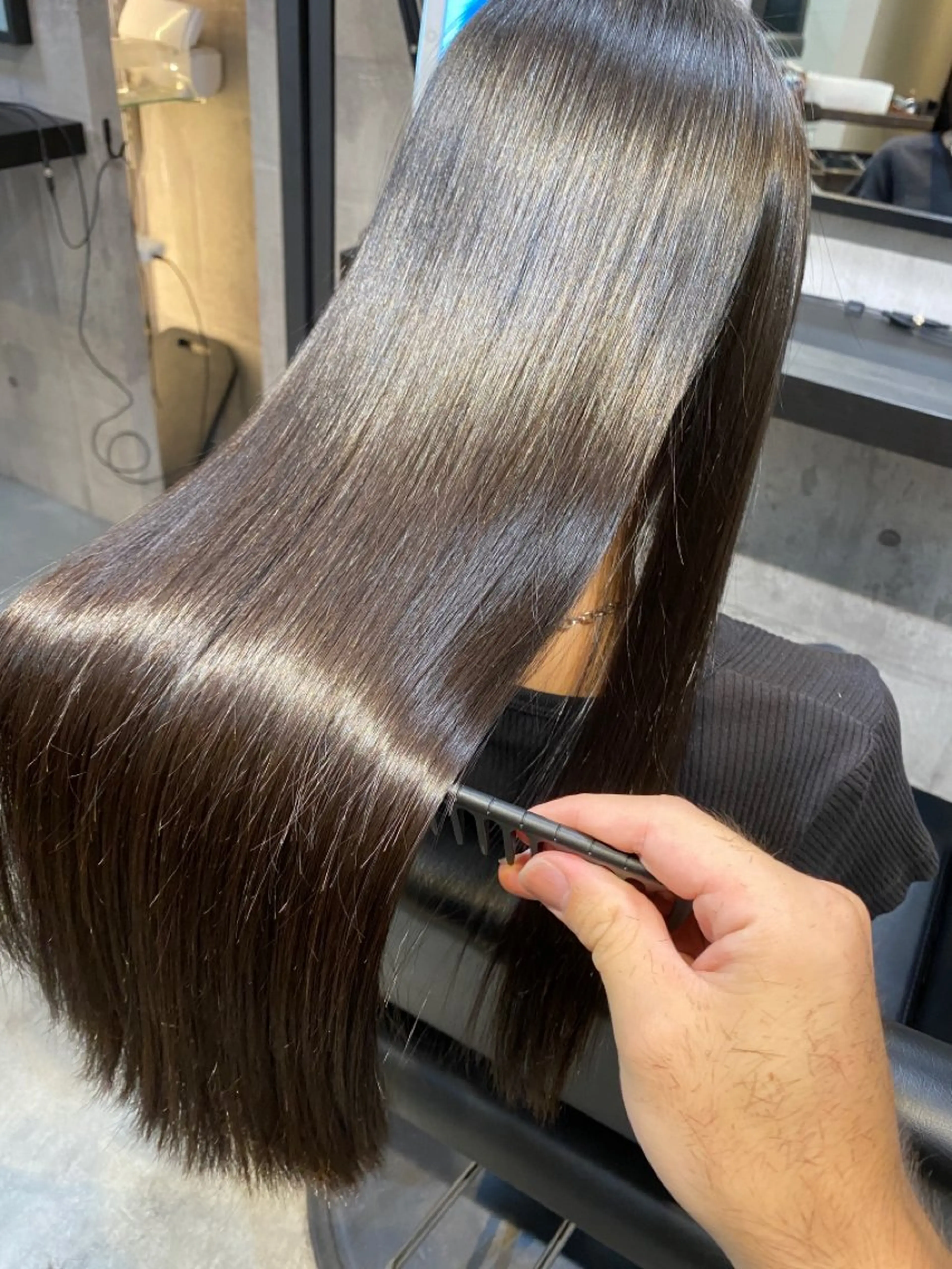 ロング 🟡【美髪専門店】 ✨褒め髪/艶髪🟡のヘアスタイル