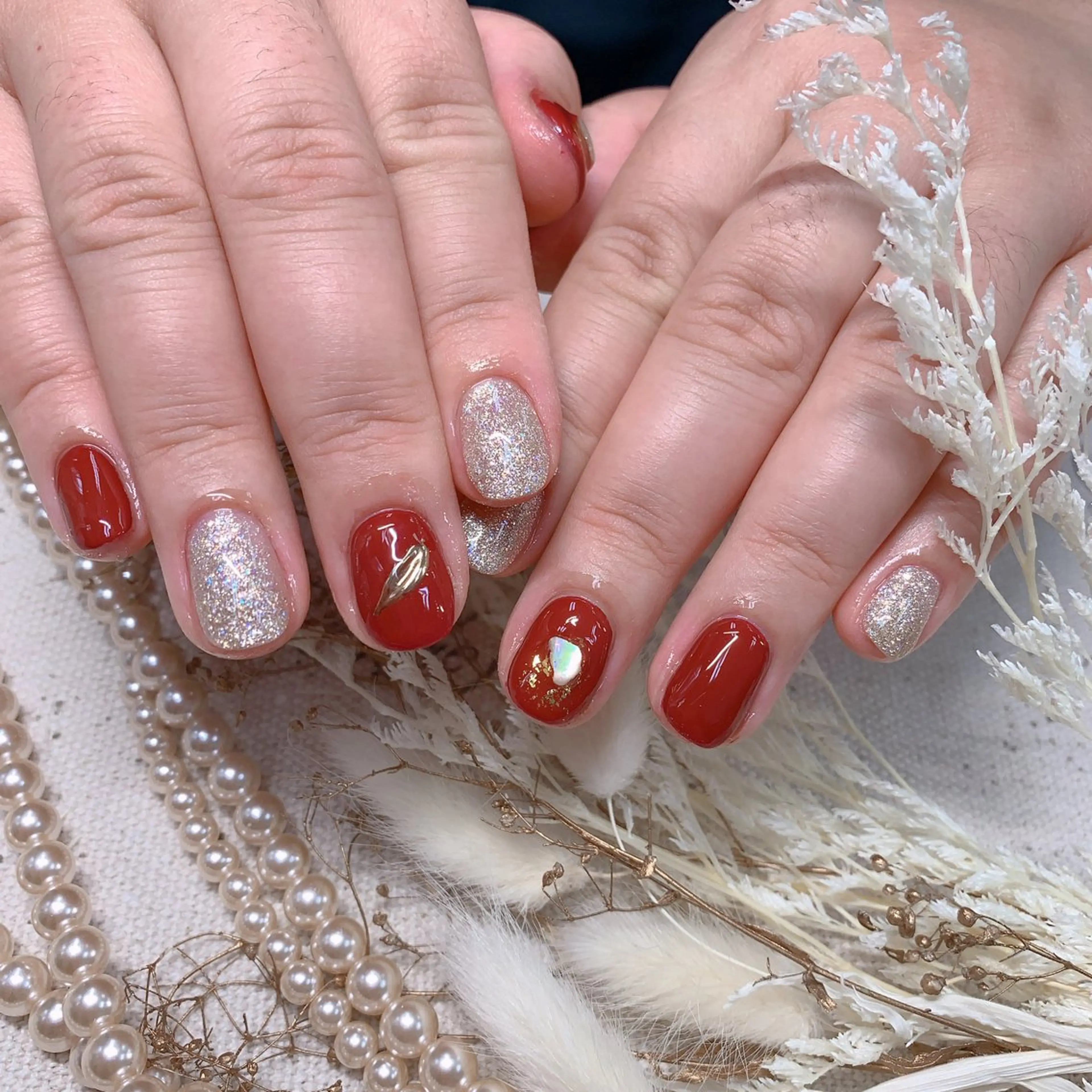 ネイル オーロラネイル 長さ出し フットネイル ジェルネイル キラキラネイル インフィニティ ネイルサロンのネイルデザイン