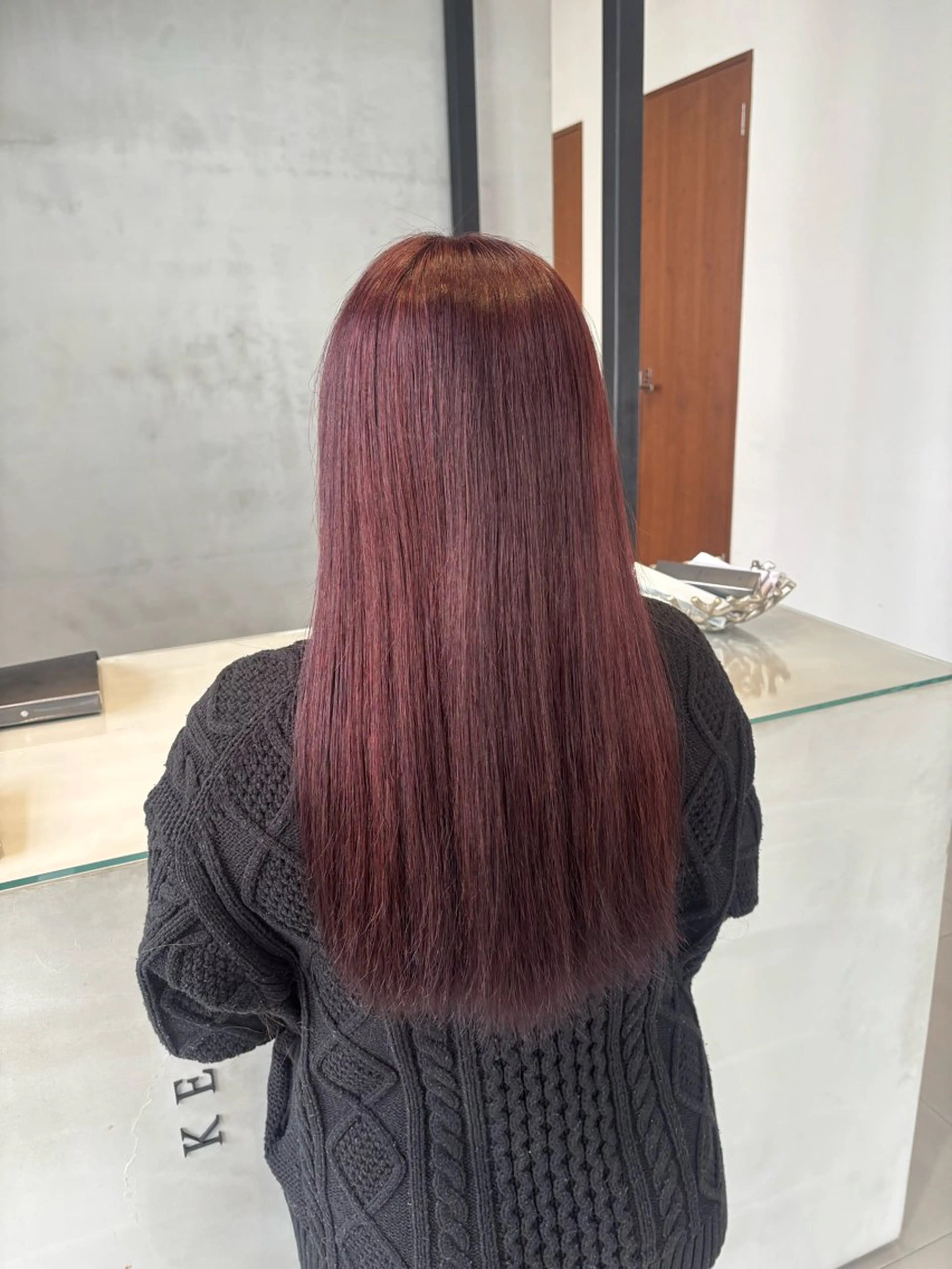 ロング 岡本 彩楓のヘアスタイル