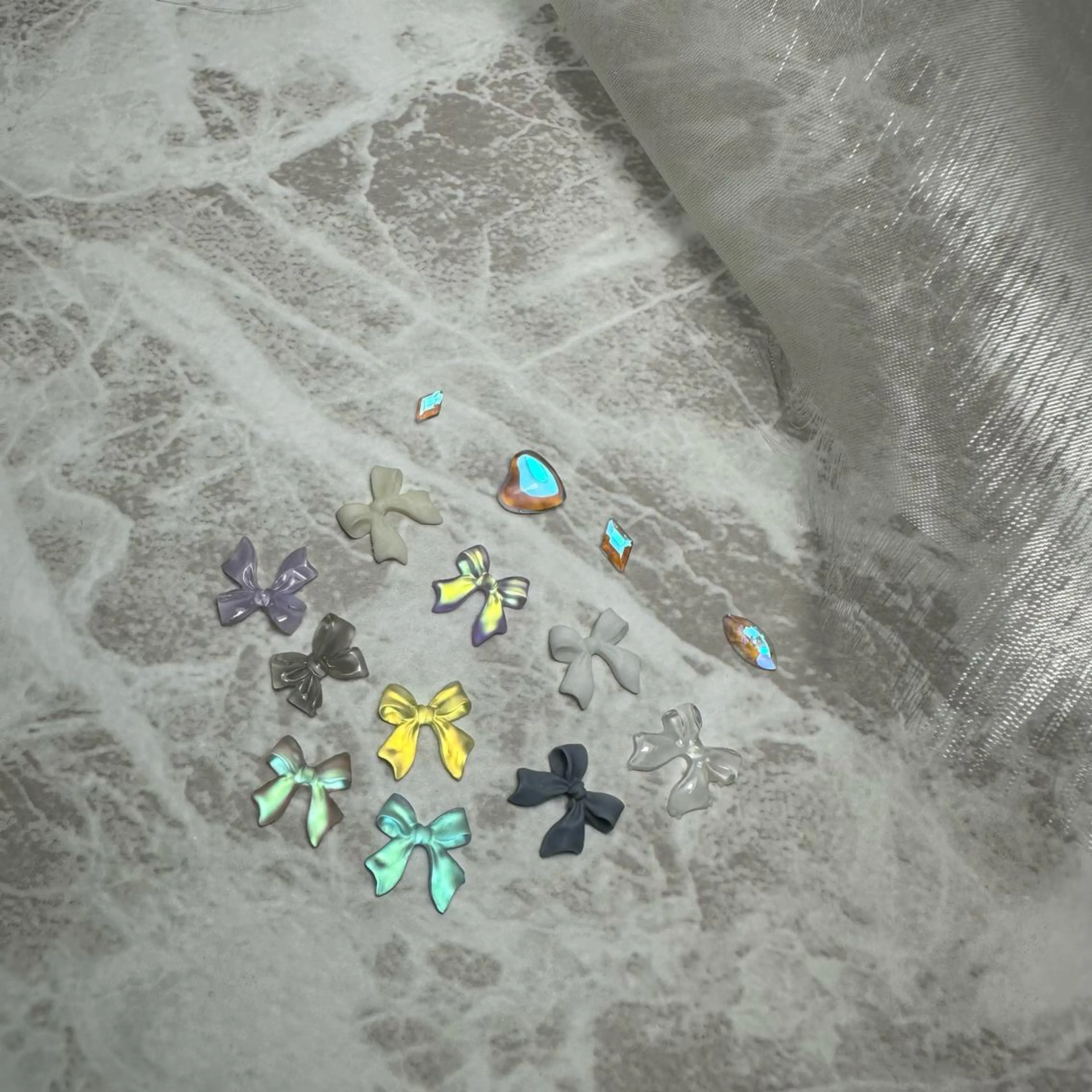 ネイル 韓国ネイル repos~ルポ~所属・里見 麗のネイルデザイン