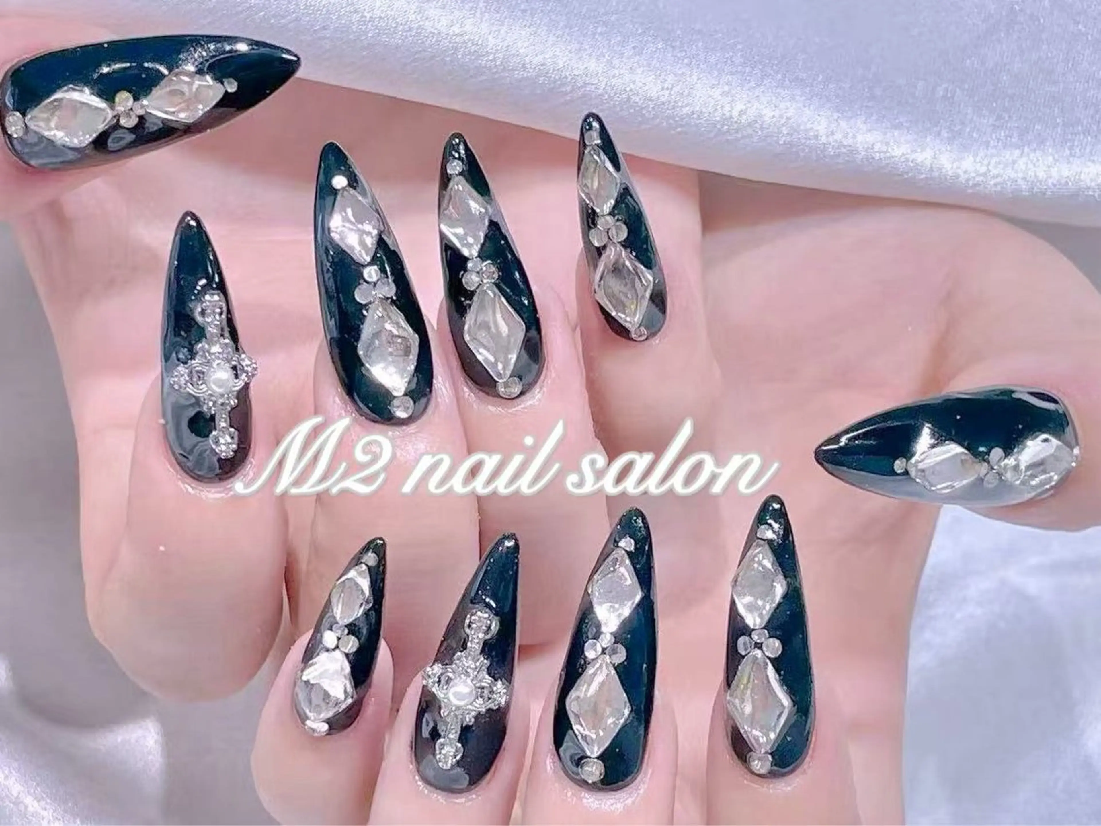 ネイル 長さだし専門店 M2　rikaのネイルデザイン