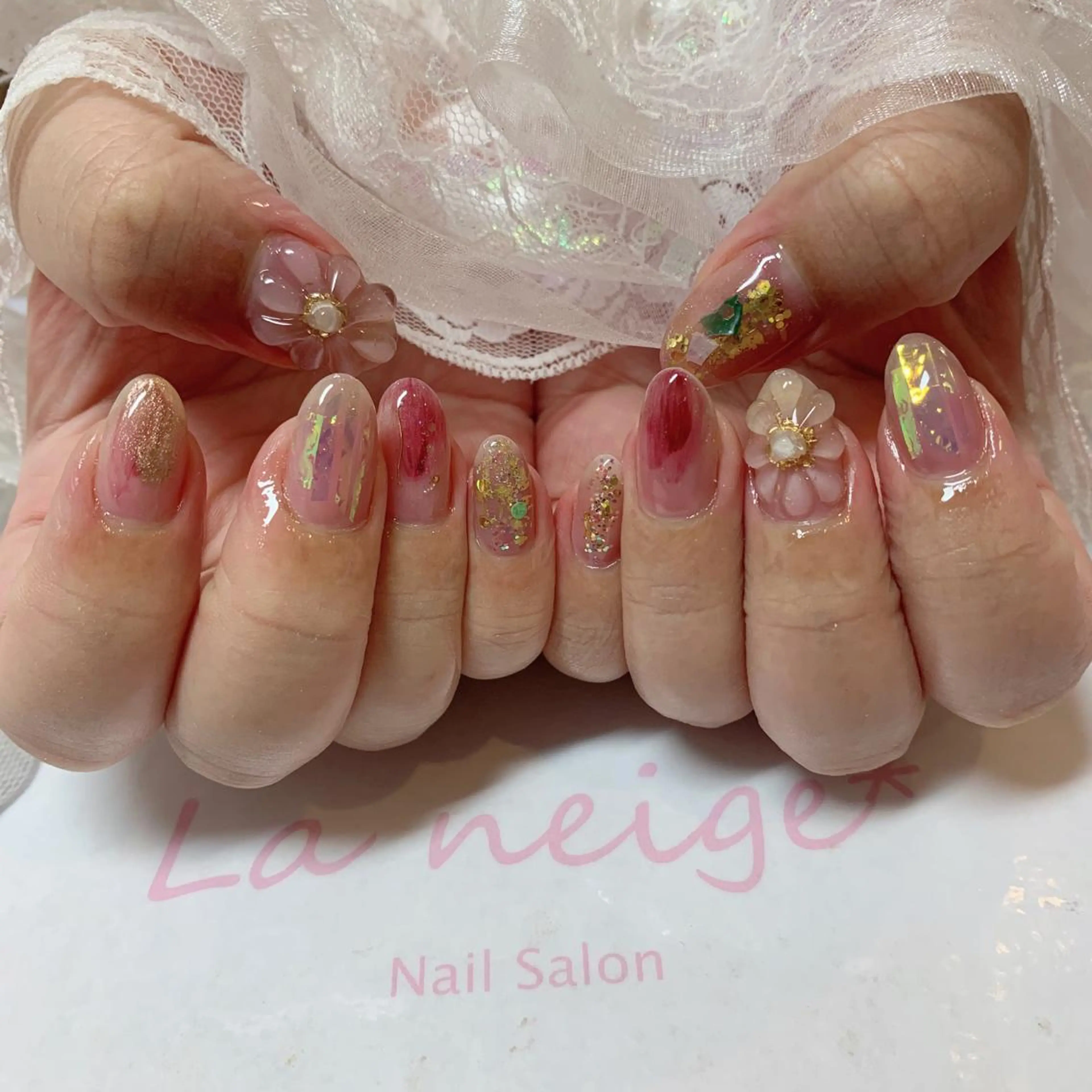 ネイル ハンドネイル La neige* yuki 🥯🍑のネイルデザイン