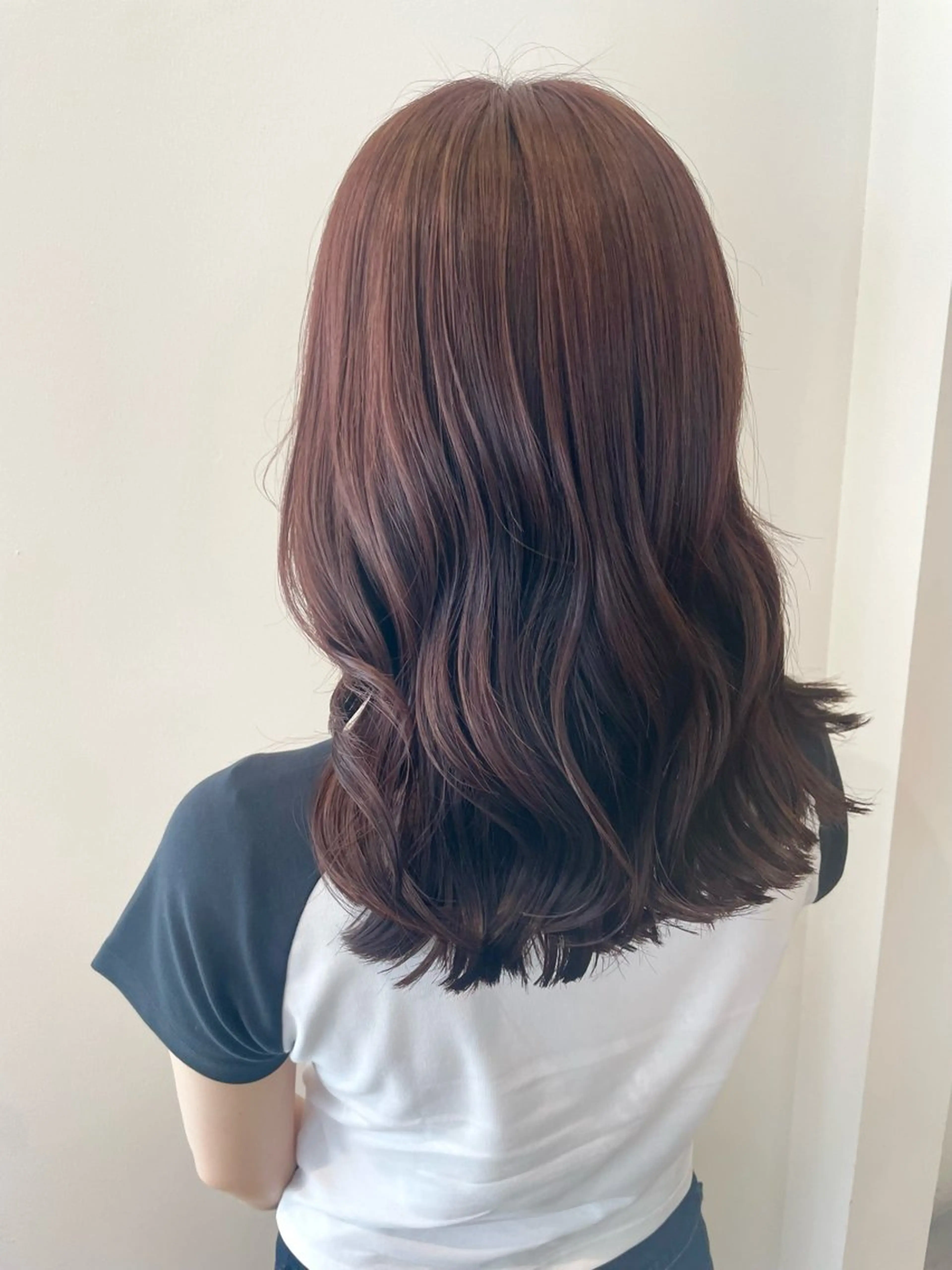 セミロング カラー HAIR MAKE addict所属・岡崎 優月のヘアスタイル