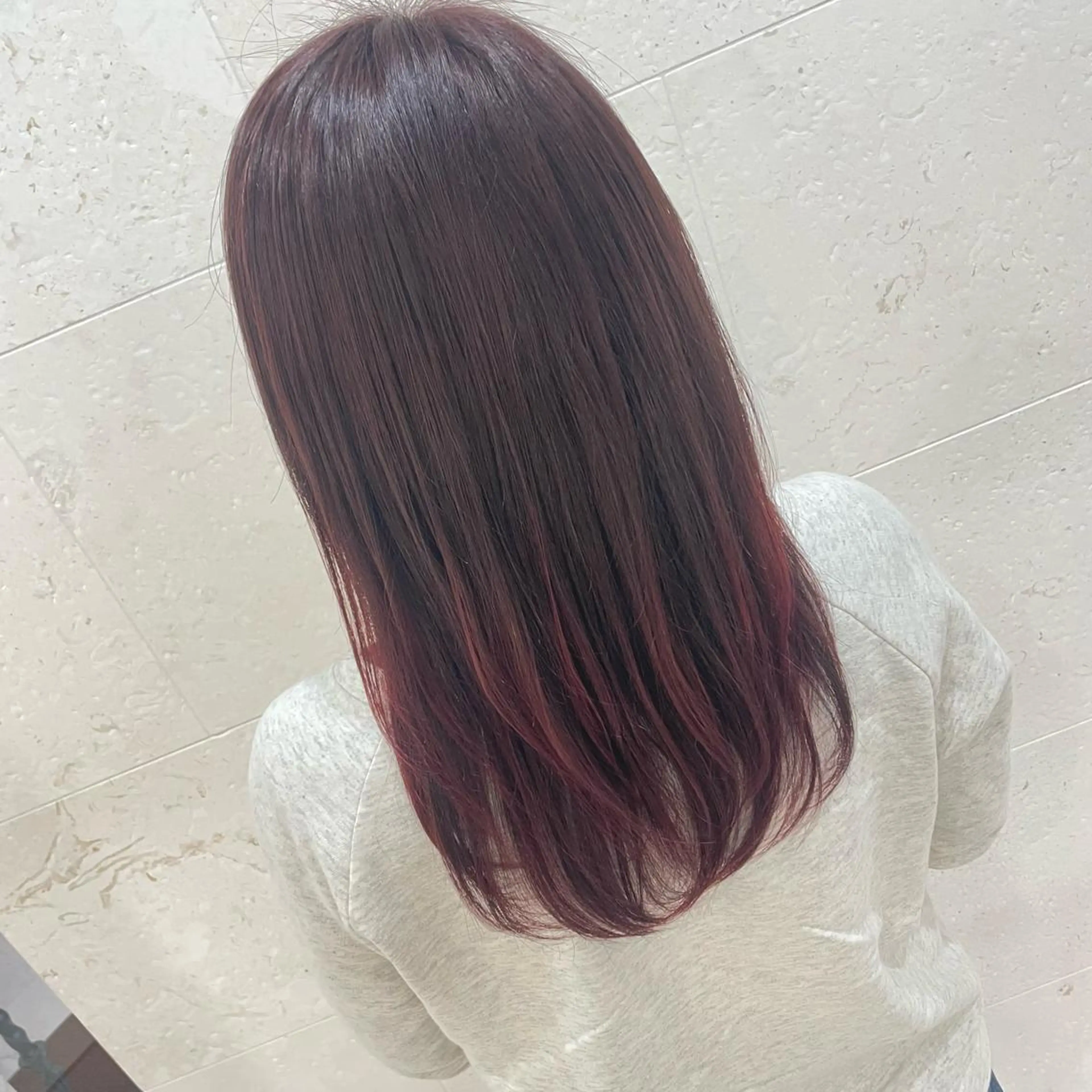 ミディアム 安田 柚月のヘアスタイル