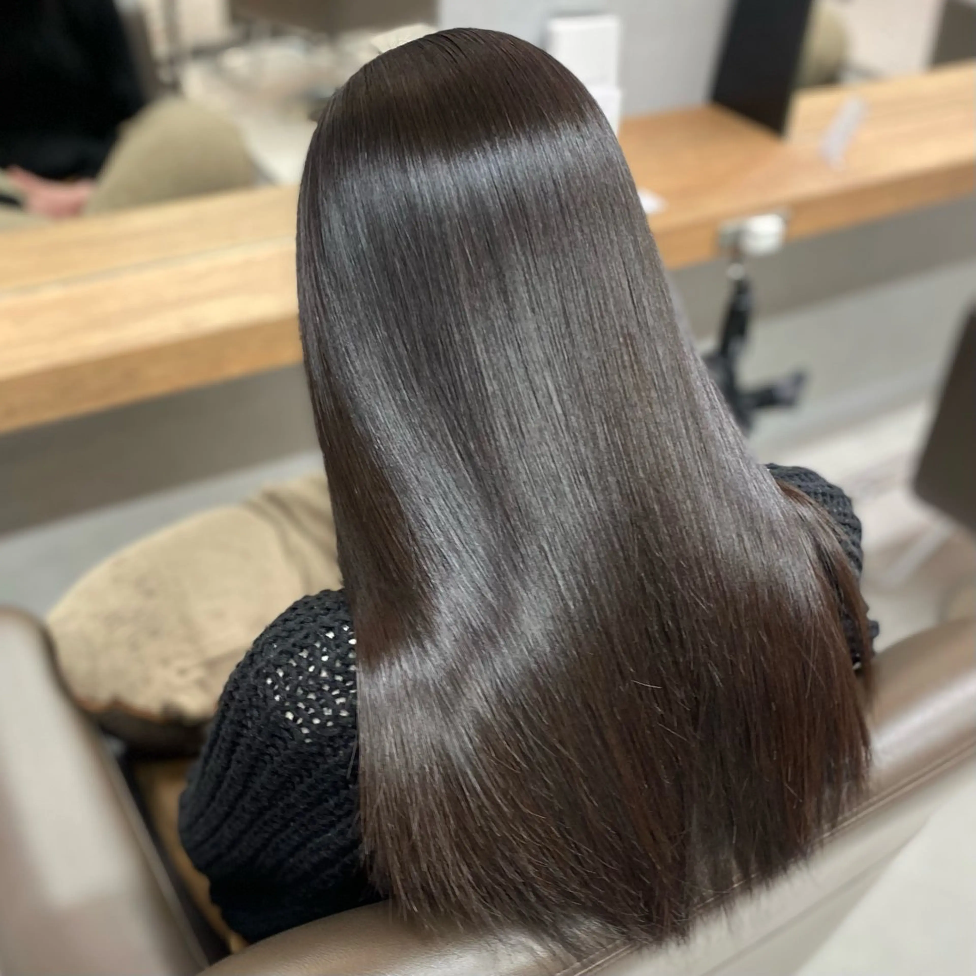 【2月限定‼️】モニター価格✨悩み解決 縮毛矯正➕プチトリートメント　乾かすだけでまとまるストレートの写真