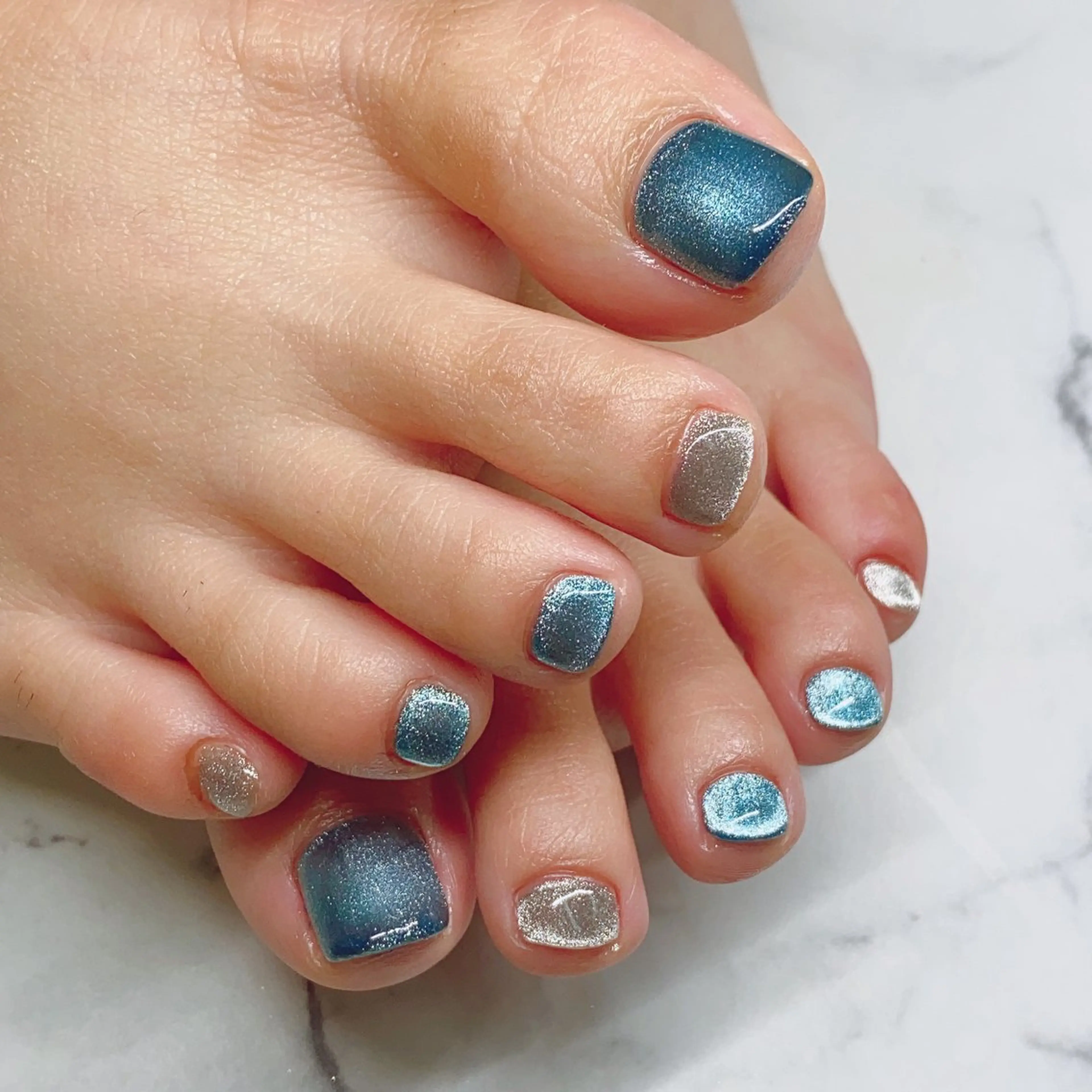 ネイル マグネットネイル 石原 夕華のネイルデザイン