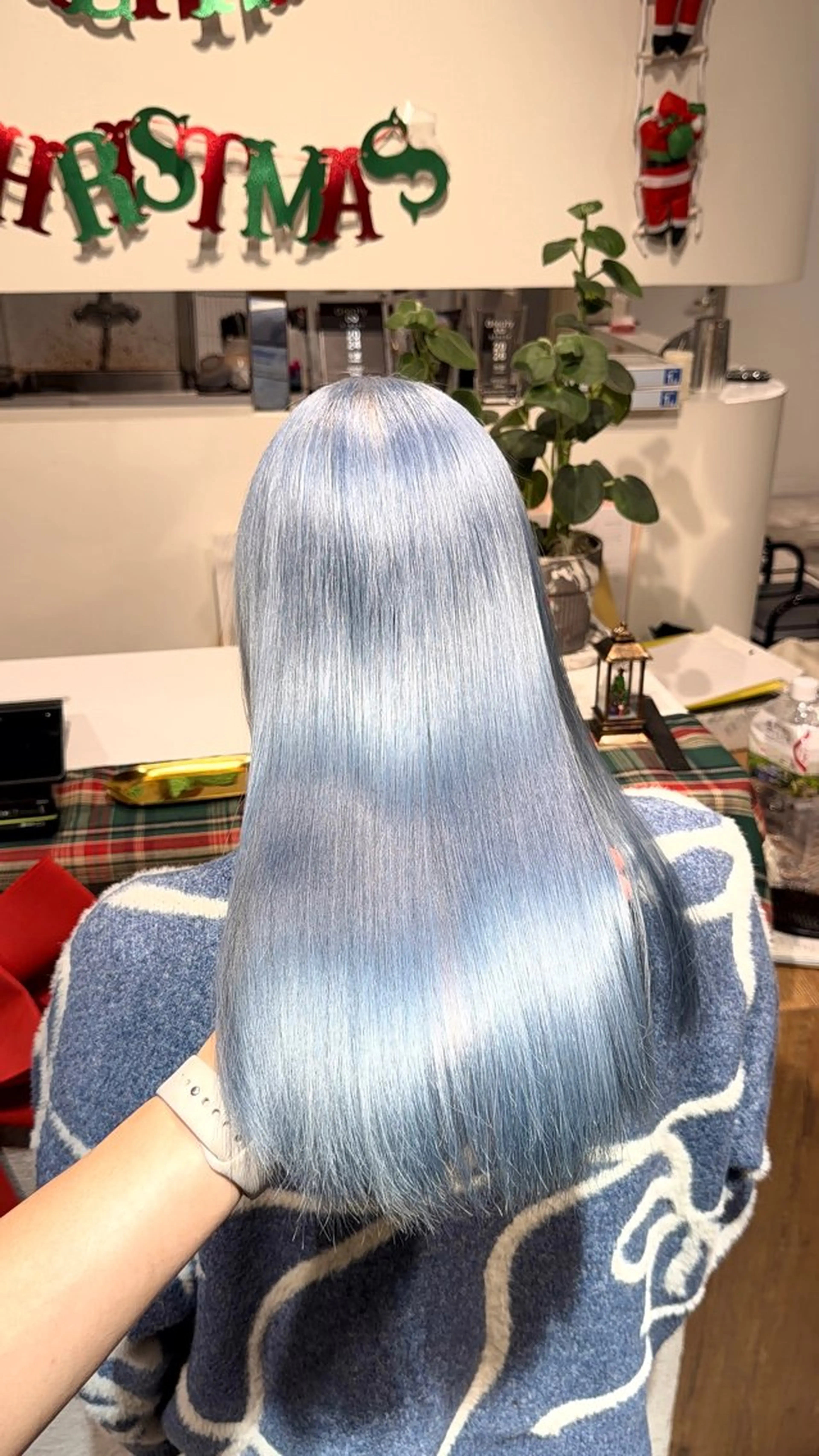 セミロング ヘアカラー ブリーチ専門店MONIQA所属・ブリーチ特化 🌟たまき🌟のヘアスタイル