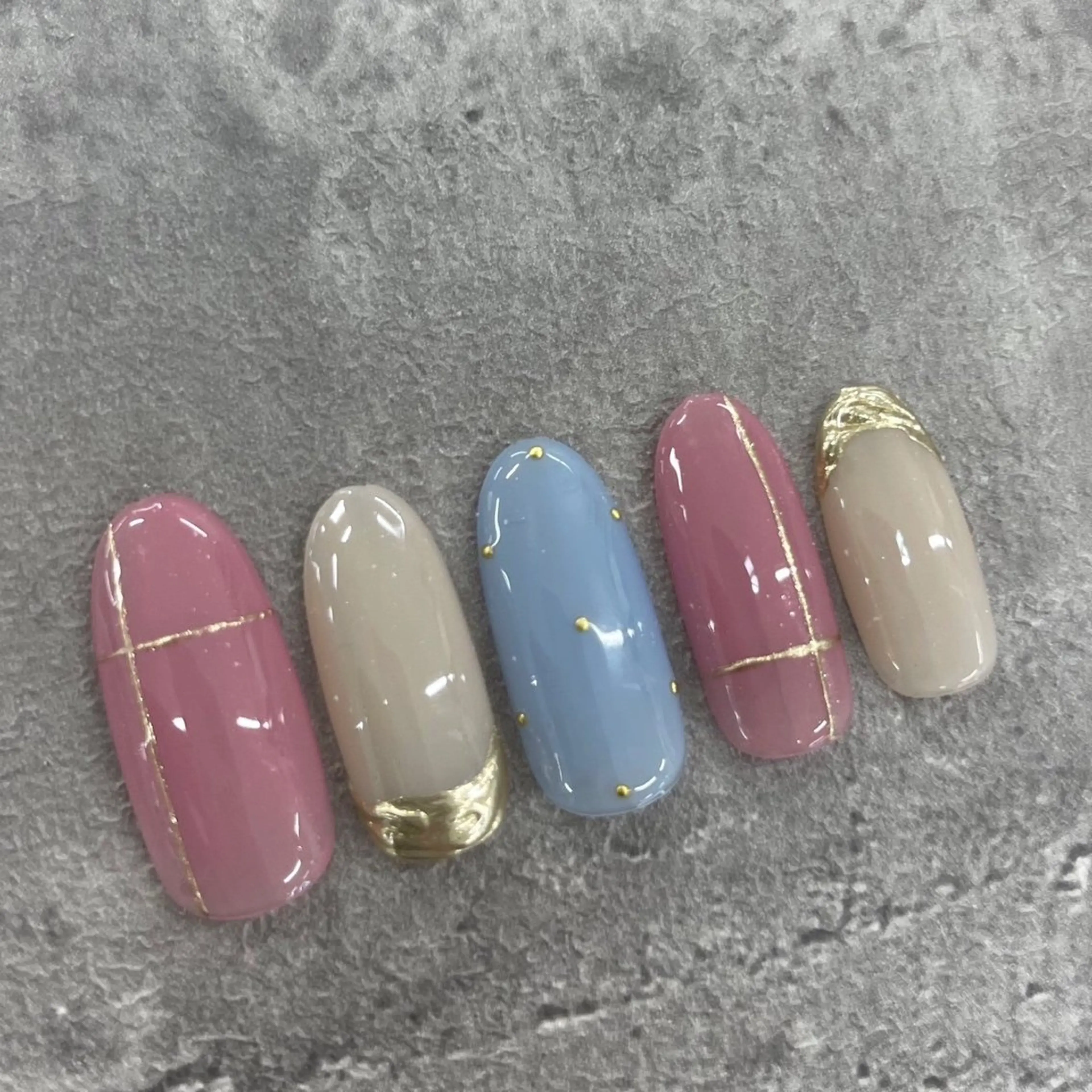 ネイル MAXKELLY Ayakaのネイルデザイン