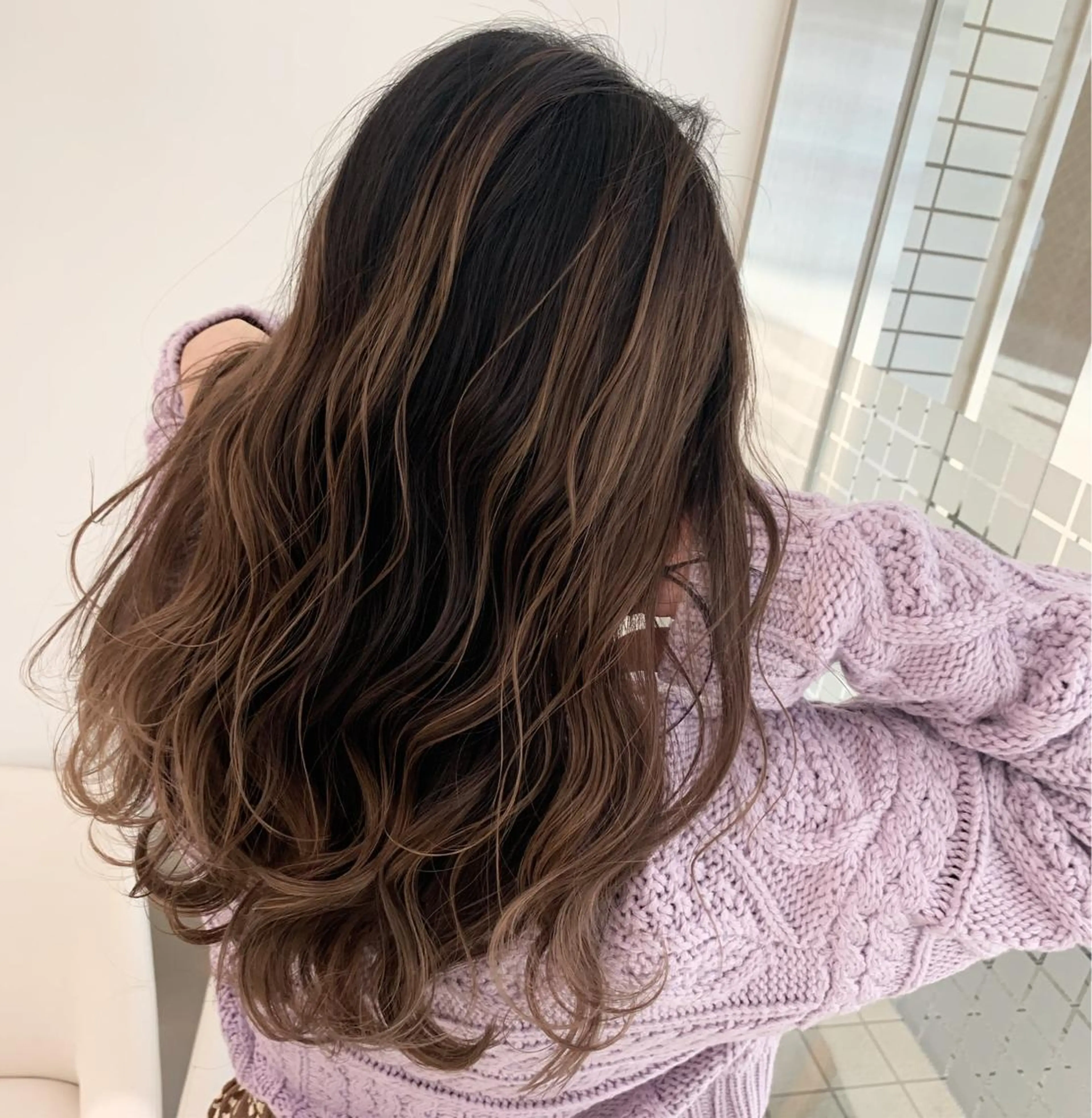 セミロング カラー バレイヤージュ レイヤーカット N° jillva ♦️川端裕司♦️のヘアスタイル