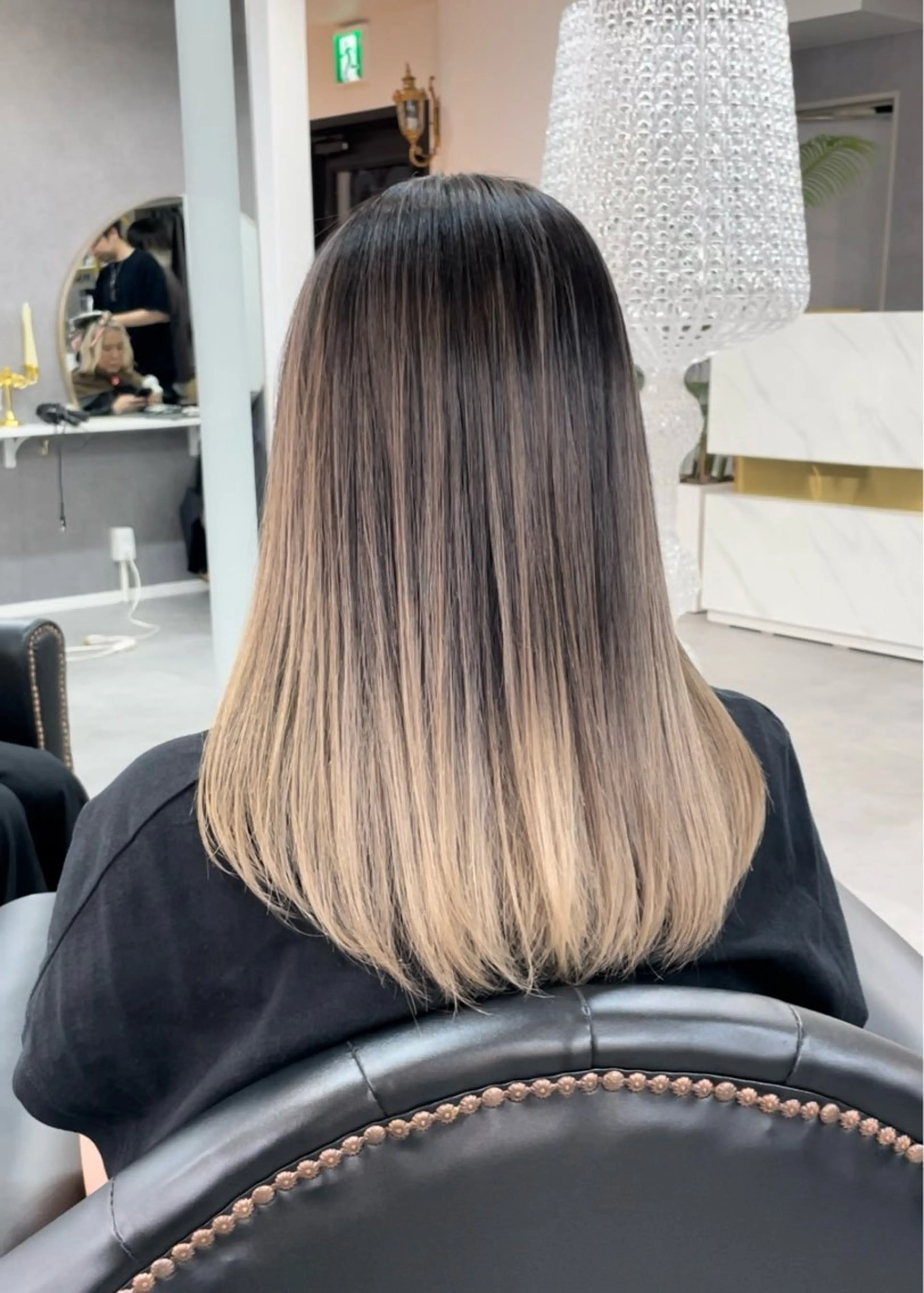 ロング senjyu GINZA所属・バレイヤージュ/ハイ ライト/庄司鉄平のヘアスタイル