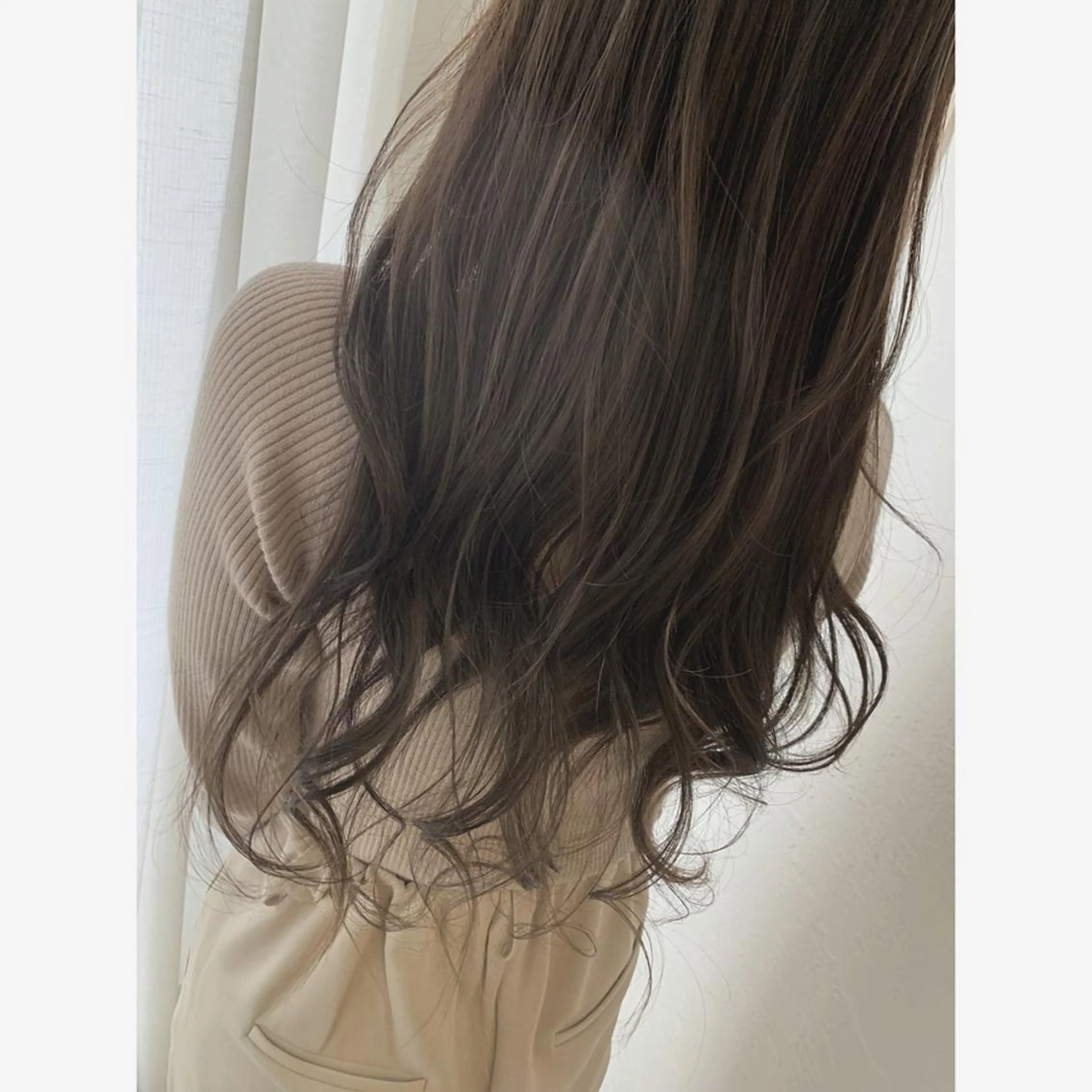 ロング カラー fio マナミのヘアスタイル