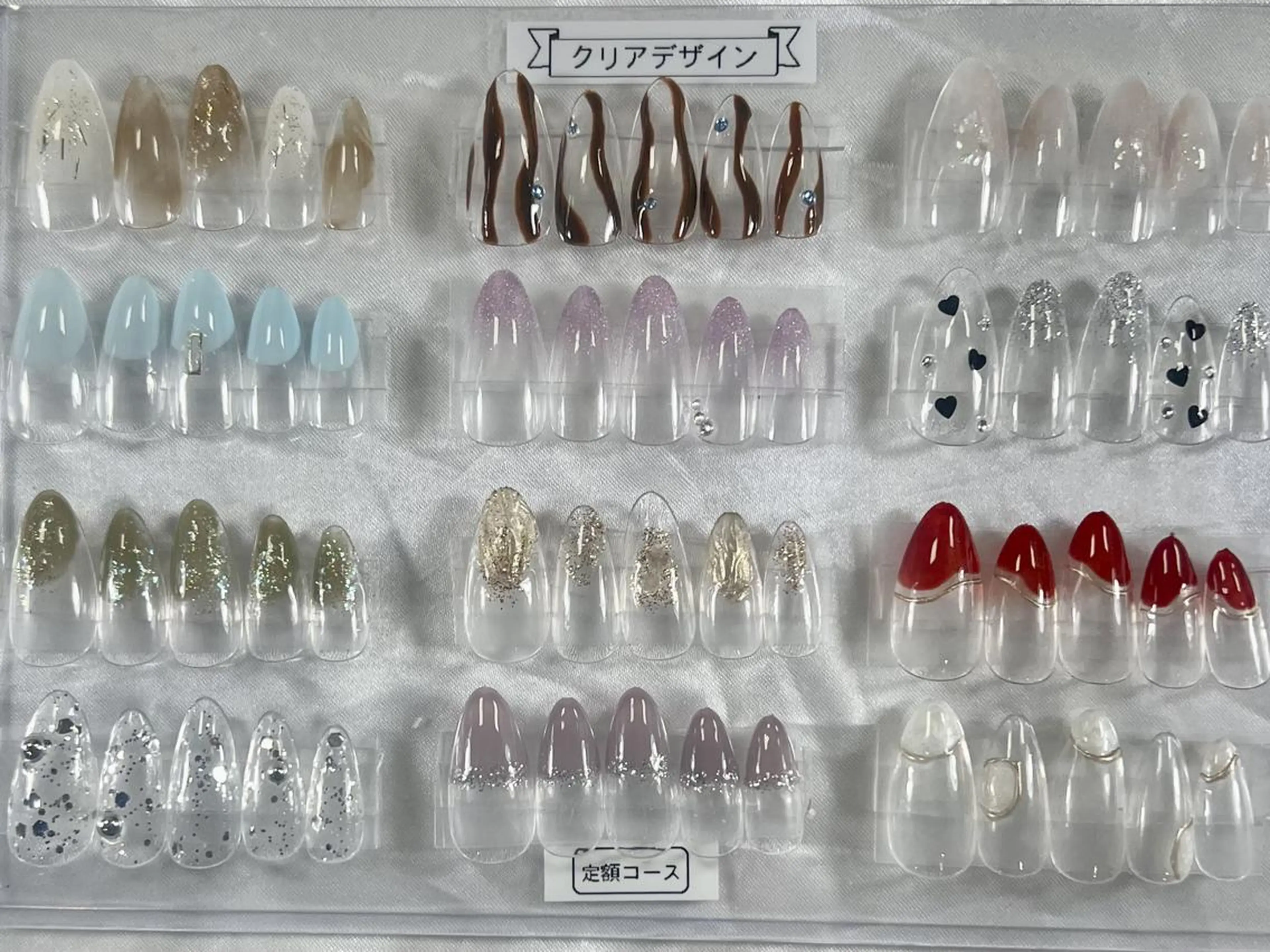 ネイル ❤️💛🩵京橋 痛ネイル⭐️3Dのネイルデザイン