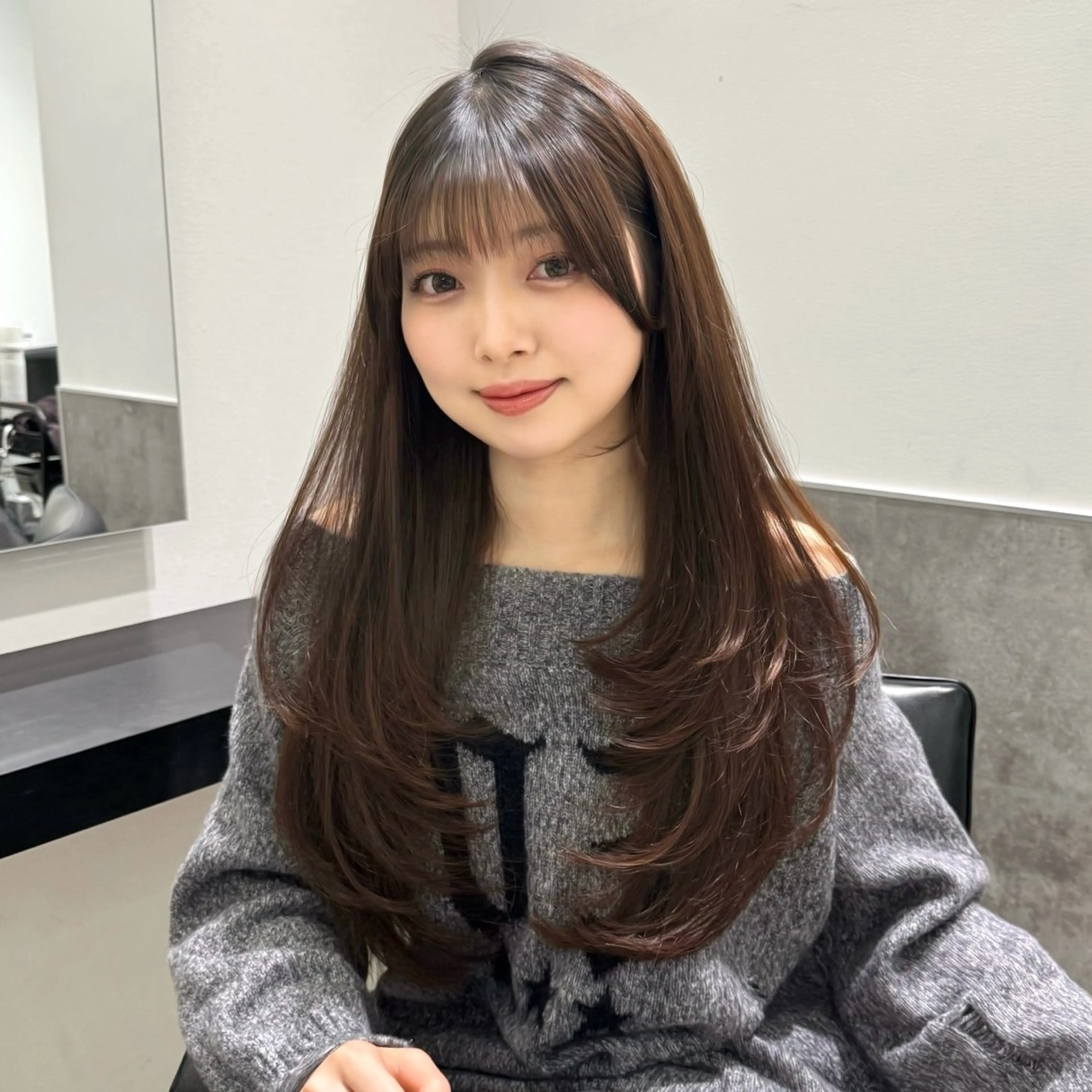 ロング カラー 透明感カラー グレージュ 顔周りカット レイヤーカット カット ヘアカラー トリートメント GO TODAY 原宿Verno店所属・韓国系支持率No.1 レイヤー特化/きょうのヘアスタイル