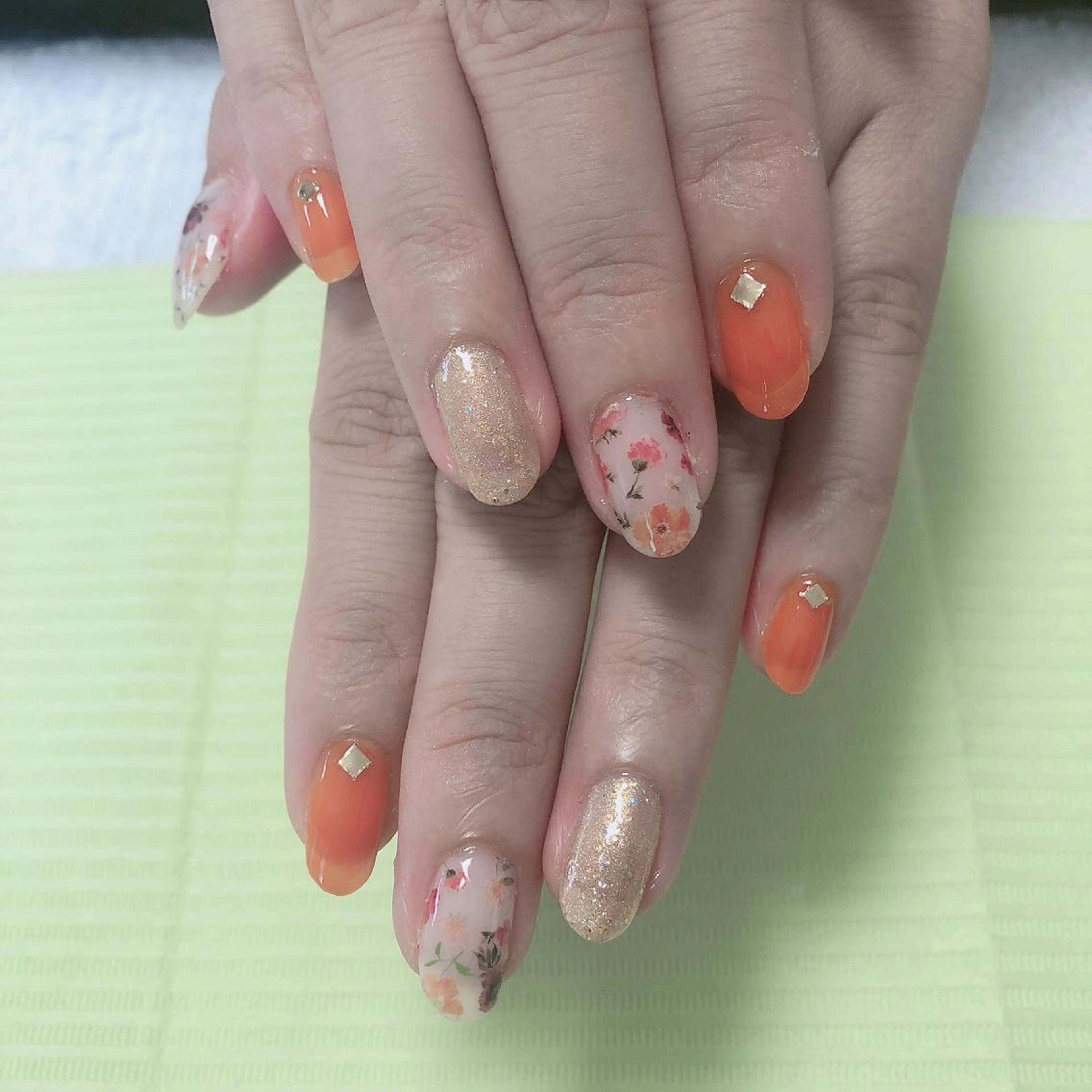 ネイル オレンジ 結城 怜菜のネイルデザイン