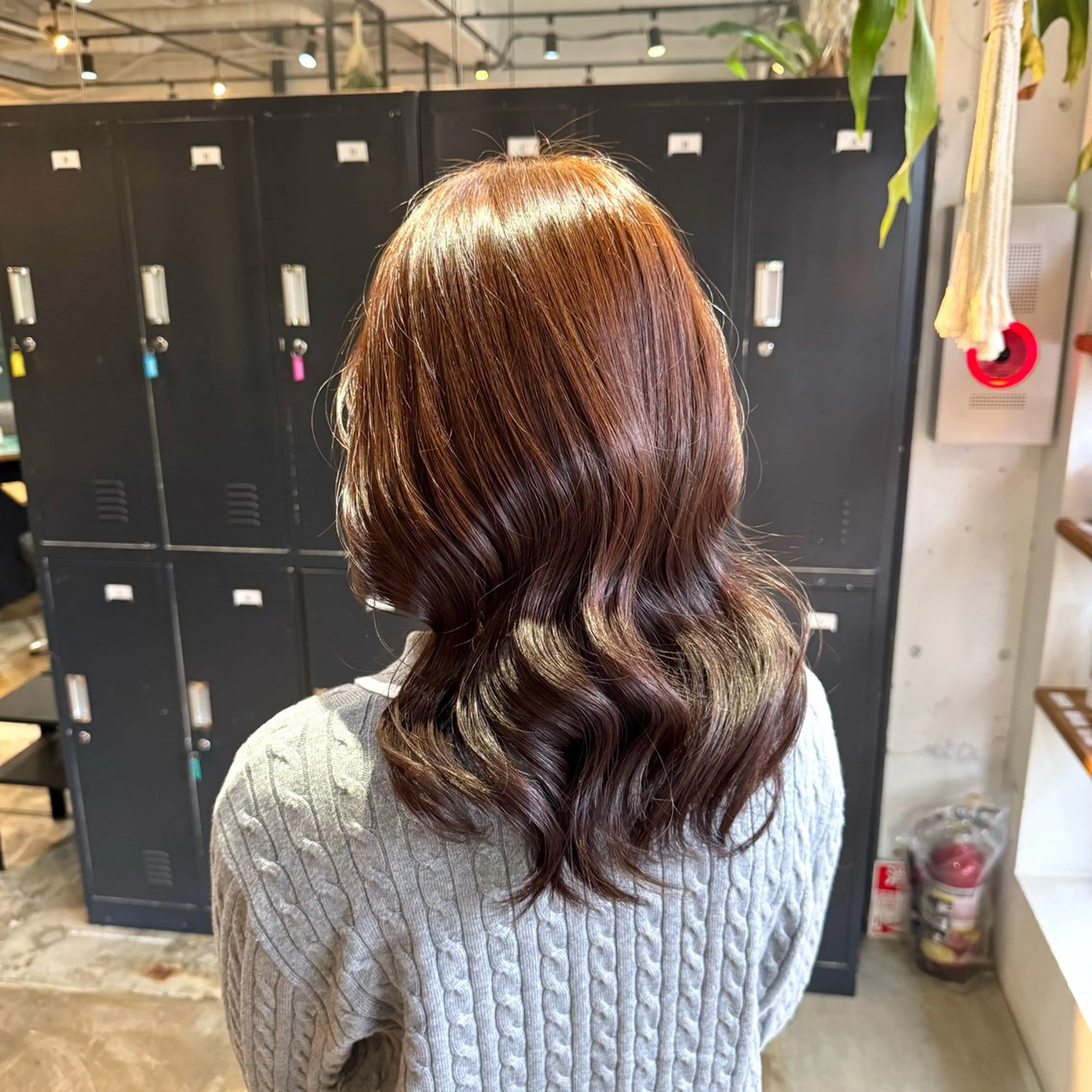 ミディアム カラー OUD尼崎 KAO🍀🫧のヘアスタイル