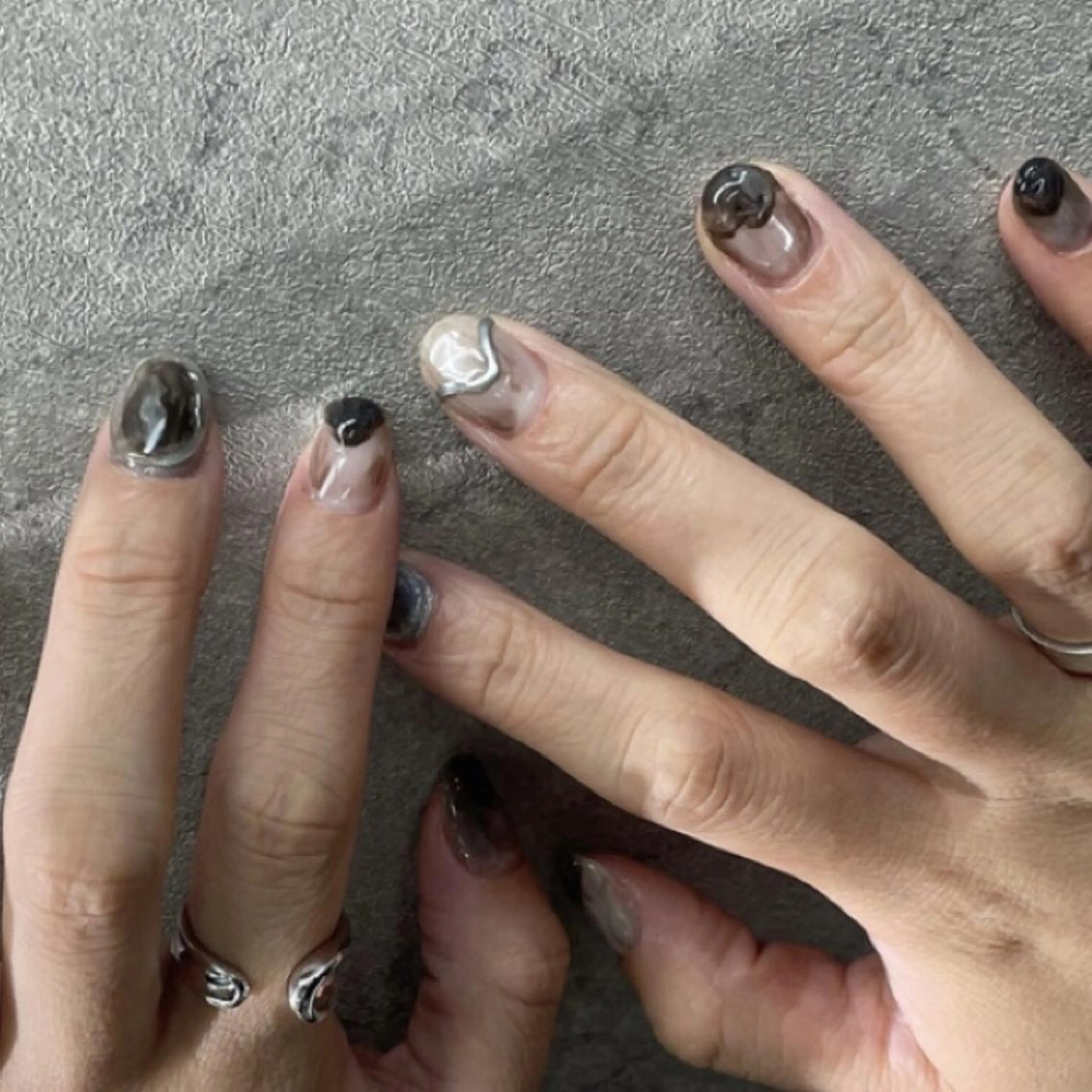 ネイル nailstudio eviz新宿店のネイルデザイン