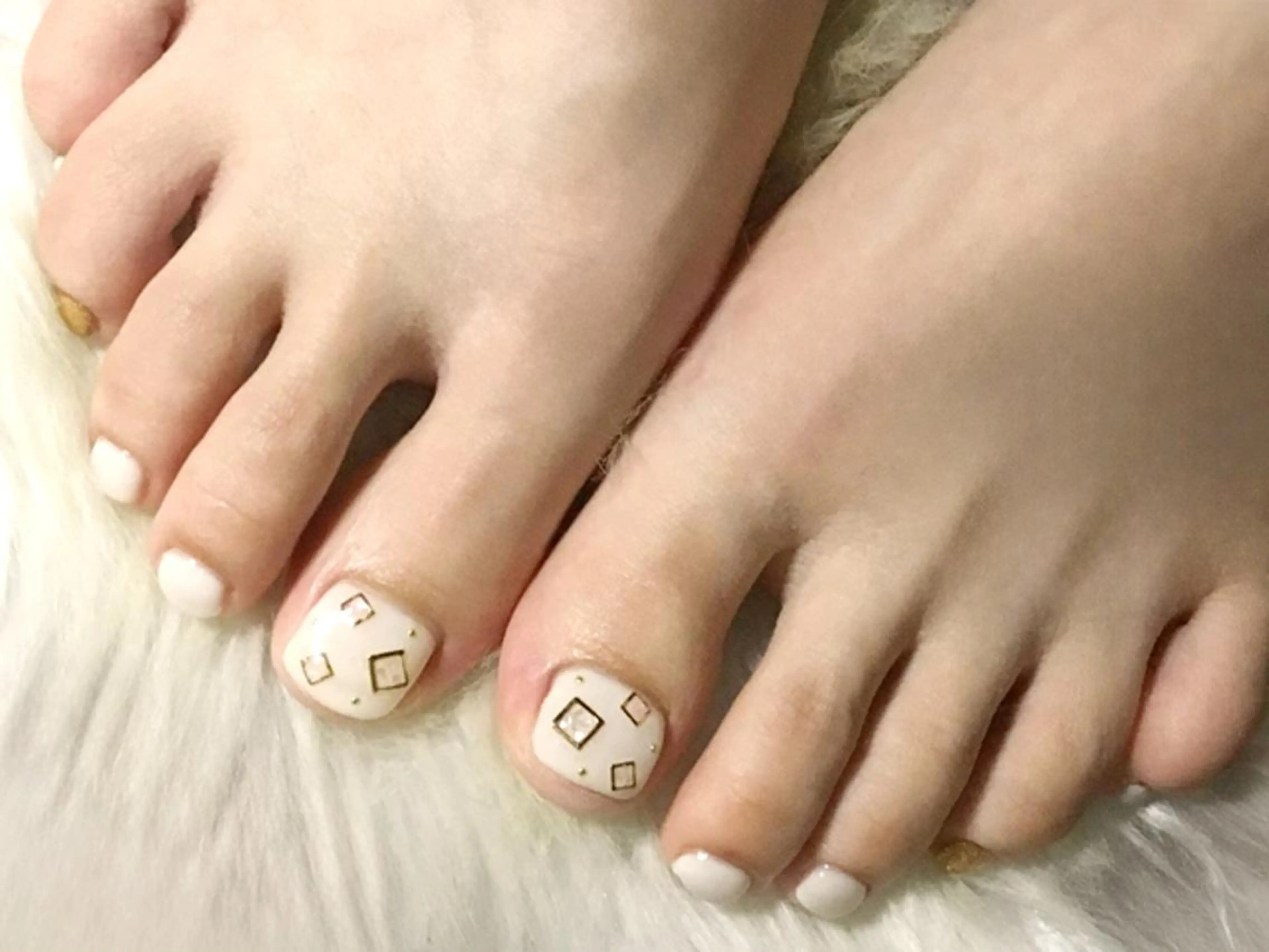 ネイル フットネイル Miyu .Sのネイルデザイン