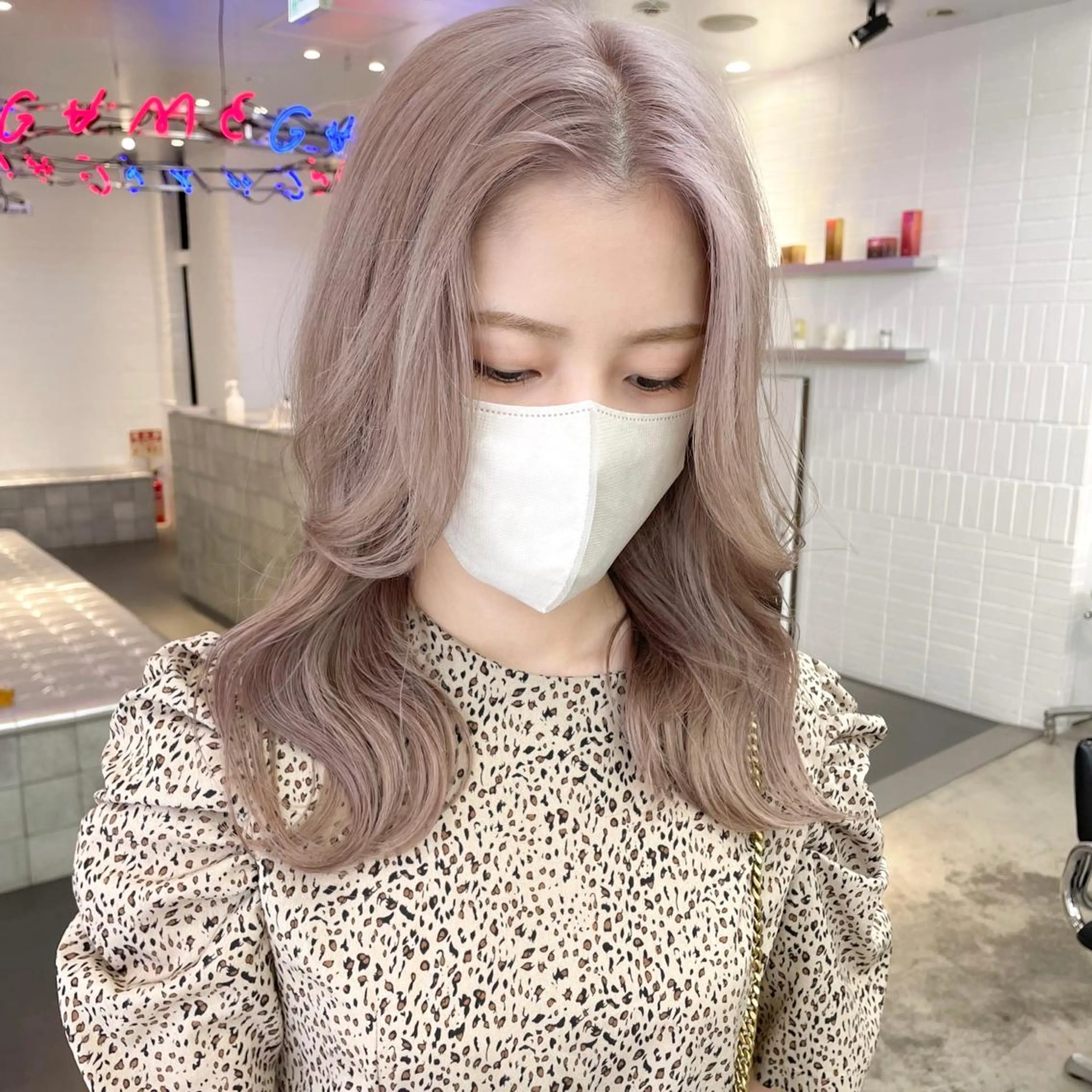 ロング カラー ヘアアレンジ メンズ キッズ ネイル マツエク・マツパ アイブロウ ベージュカラー ホワイトベージュ ホワイト ヘアカラー トリートメント ボブ×柔らかいカラー 🩰misaki𓍼のヘアスタイル