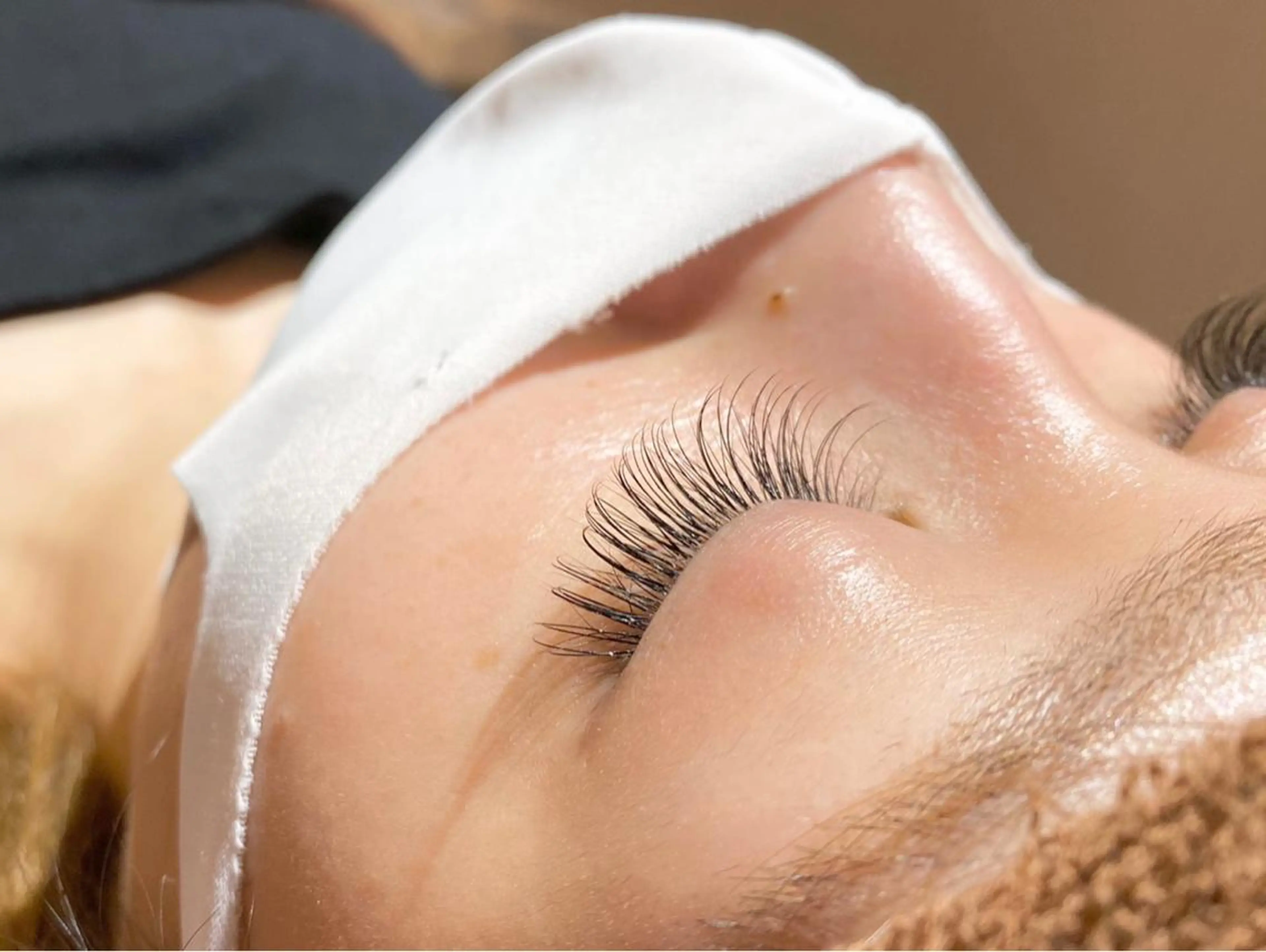 マツエク・マツパ 京都レイヤーカット/ 縮毛矯正/羽柴りくのヘアスタイル