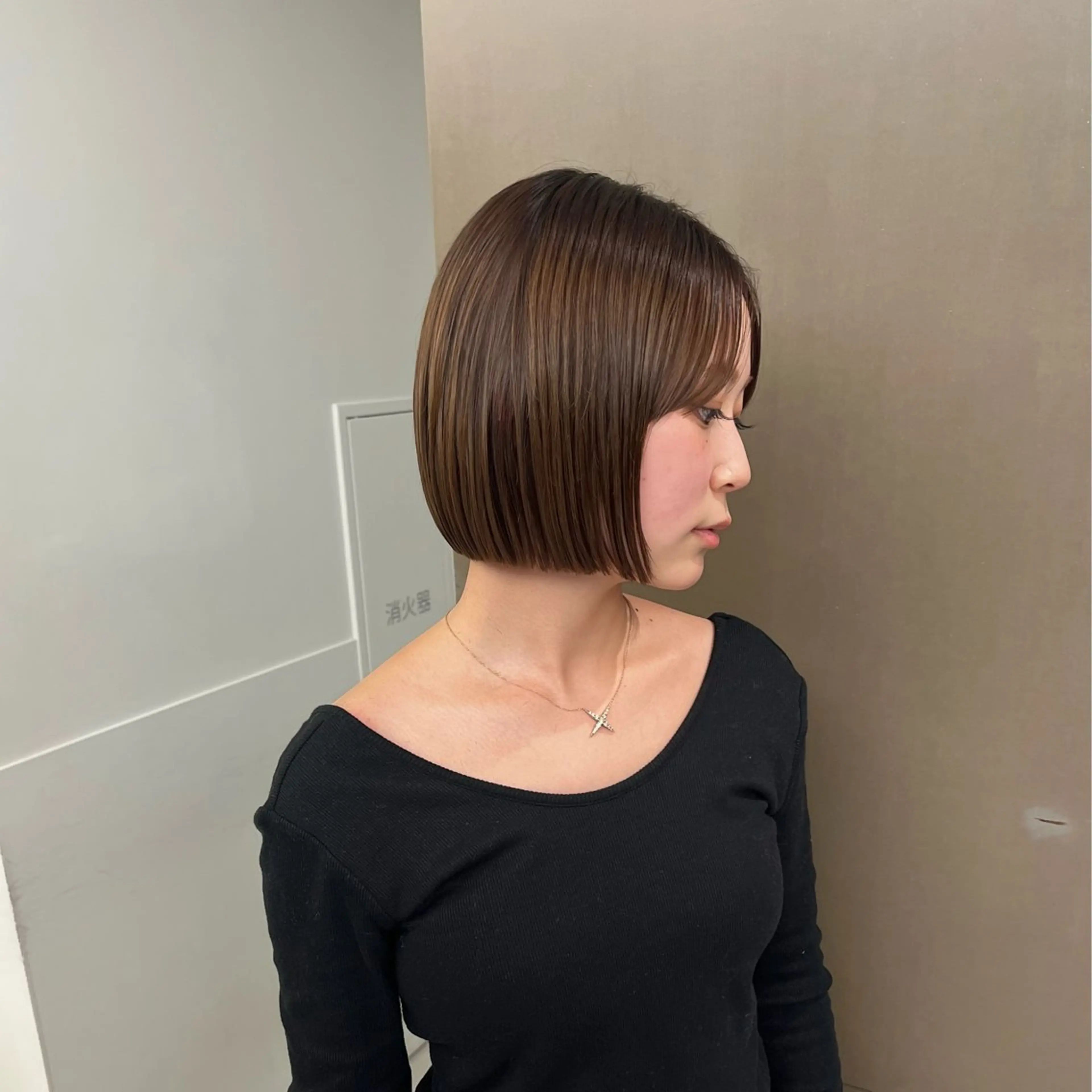 ショート カラー ベージュカラー ブリーチ 透明感カラー ダブルカラー ボブ カット トリートメント ブリーチ/レイヤー 🌻Mutsumiのヘアスタイル