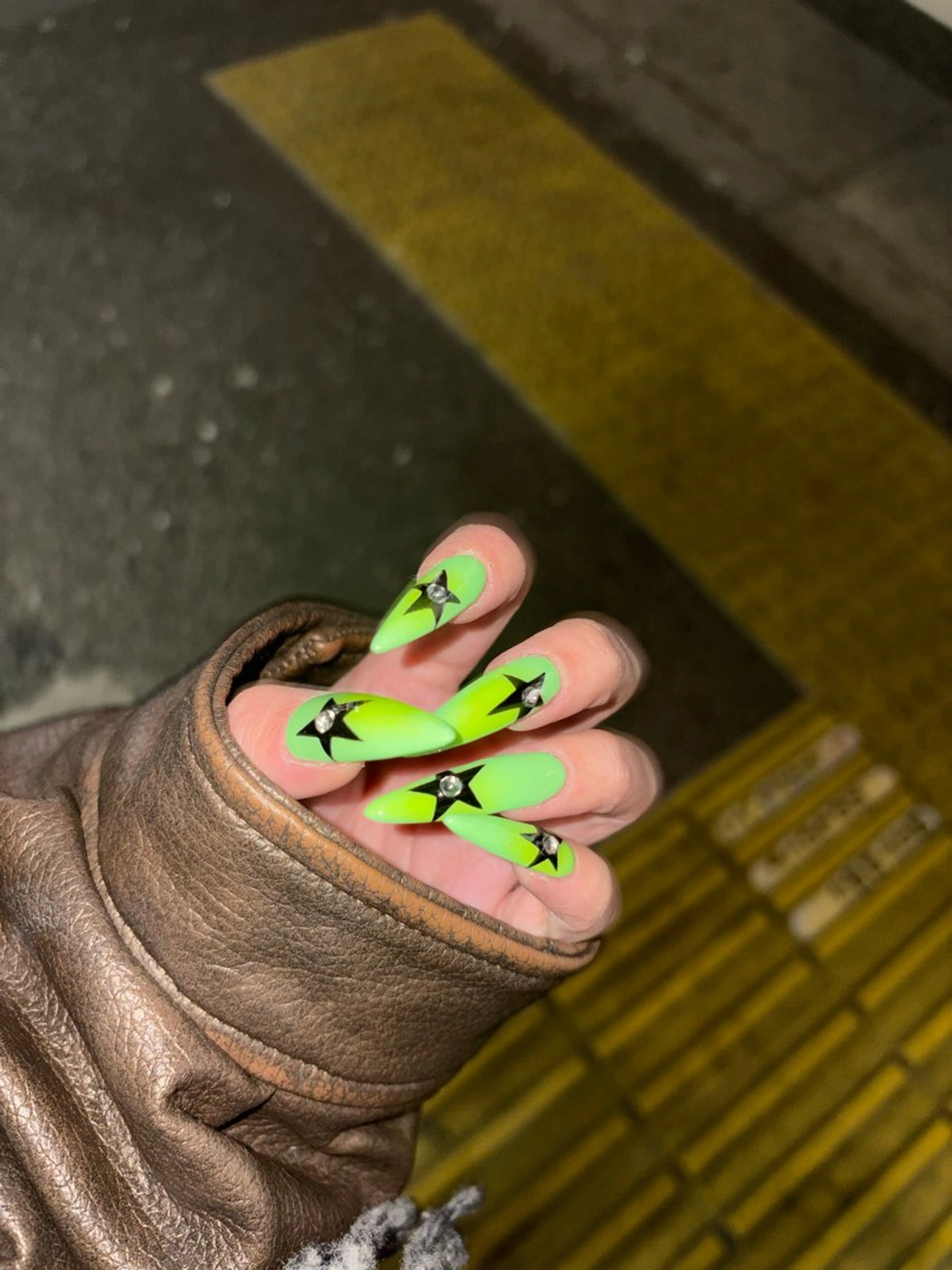 ネイル ハンドネイル フットネイル yuri / 個性派nailのネイルデザイン