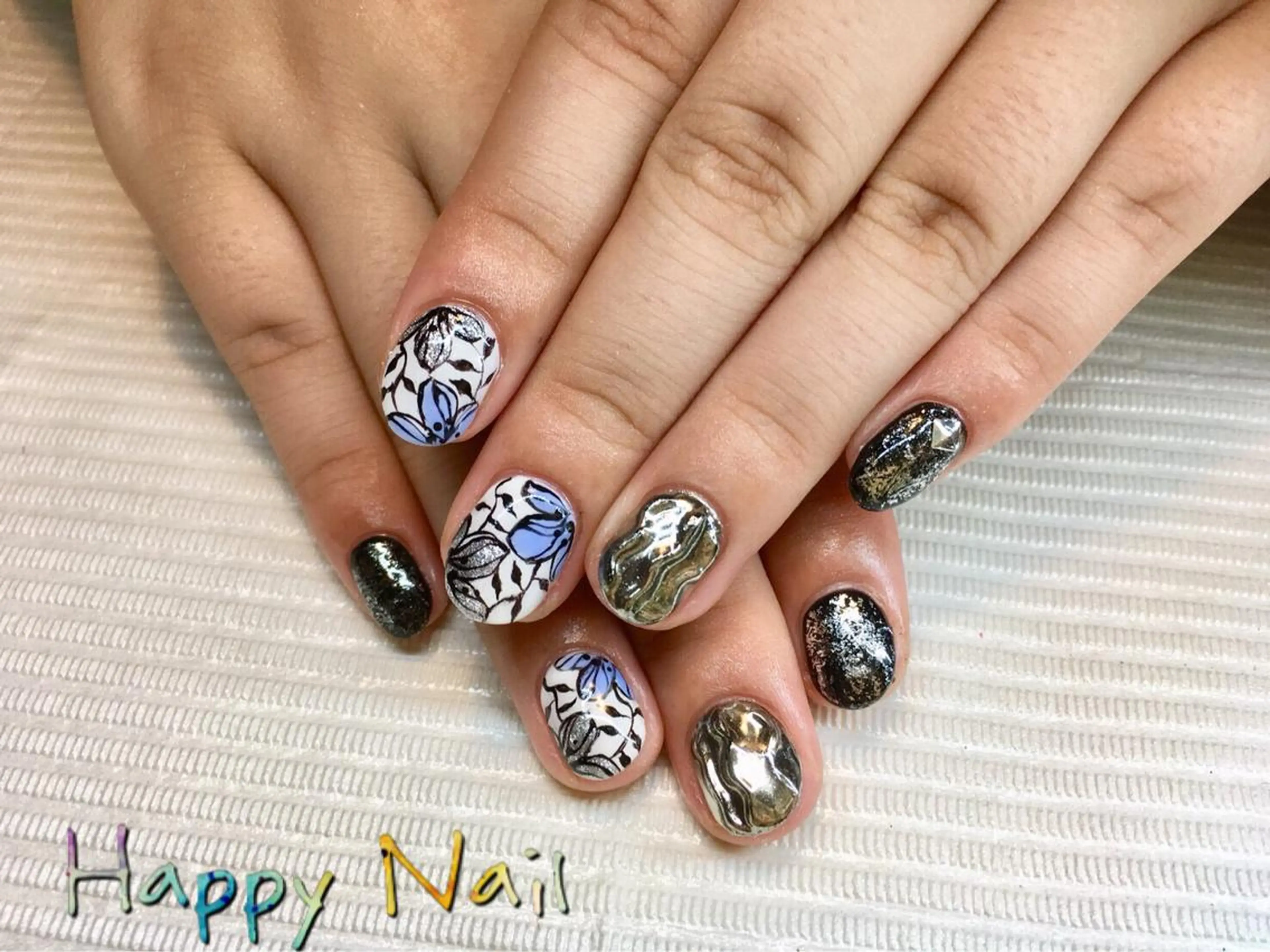 ネイル Happy Nailのネイルデザイン