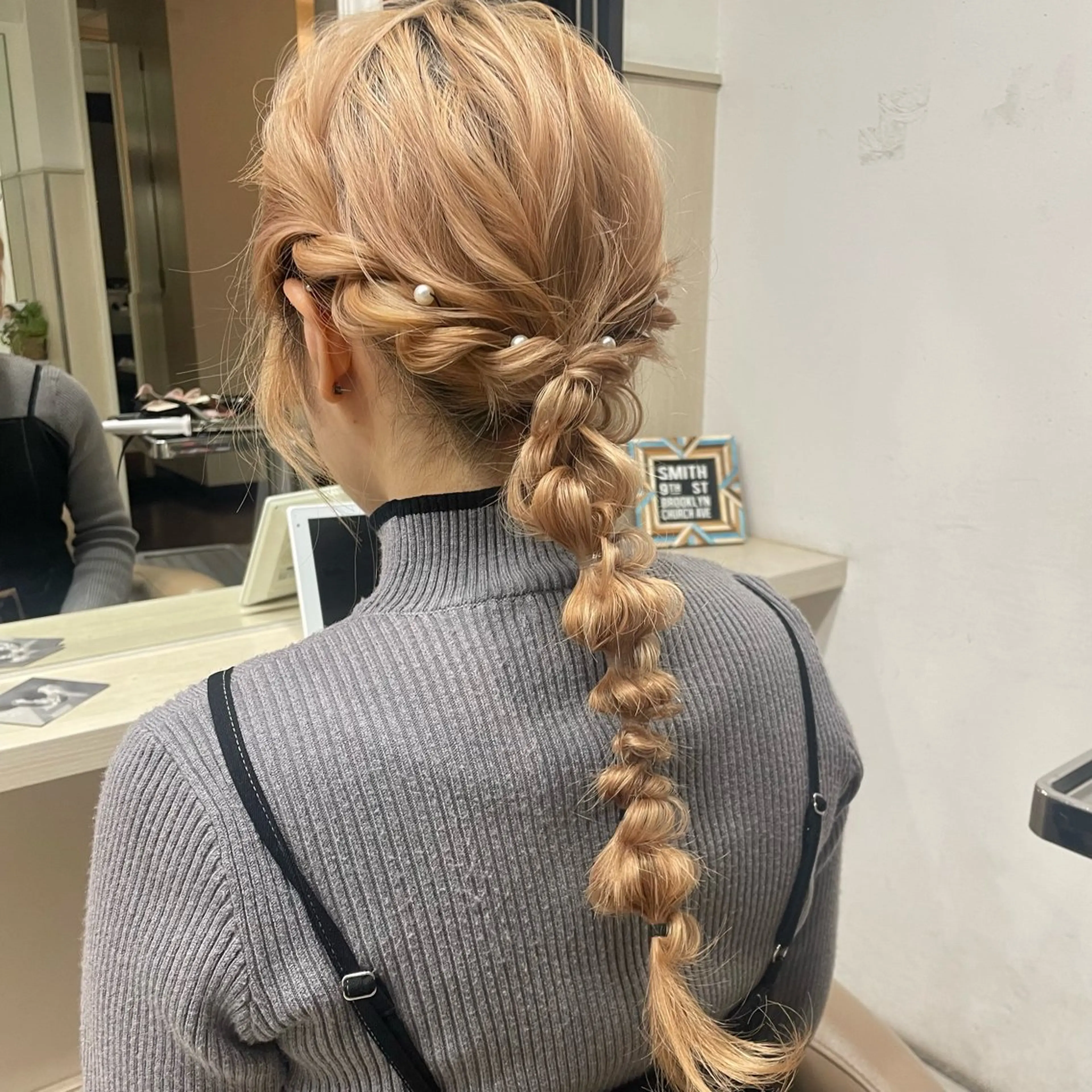 セミロング ヘアアレンジ 結婚式・ブライダル ヘアセット 横浜パーマ🌐 暖色カラー🍒もえかのヘアスタイル