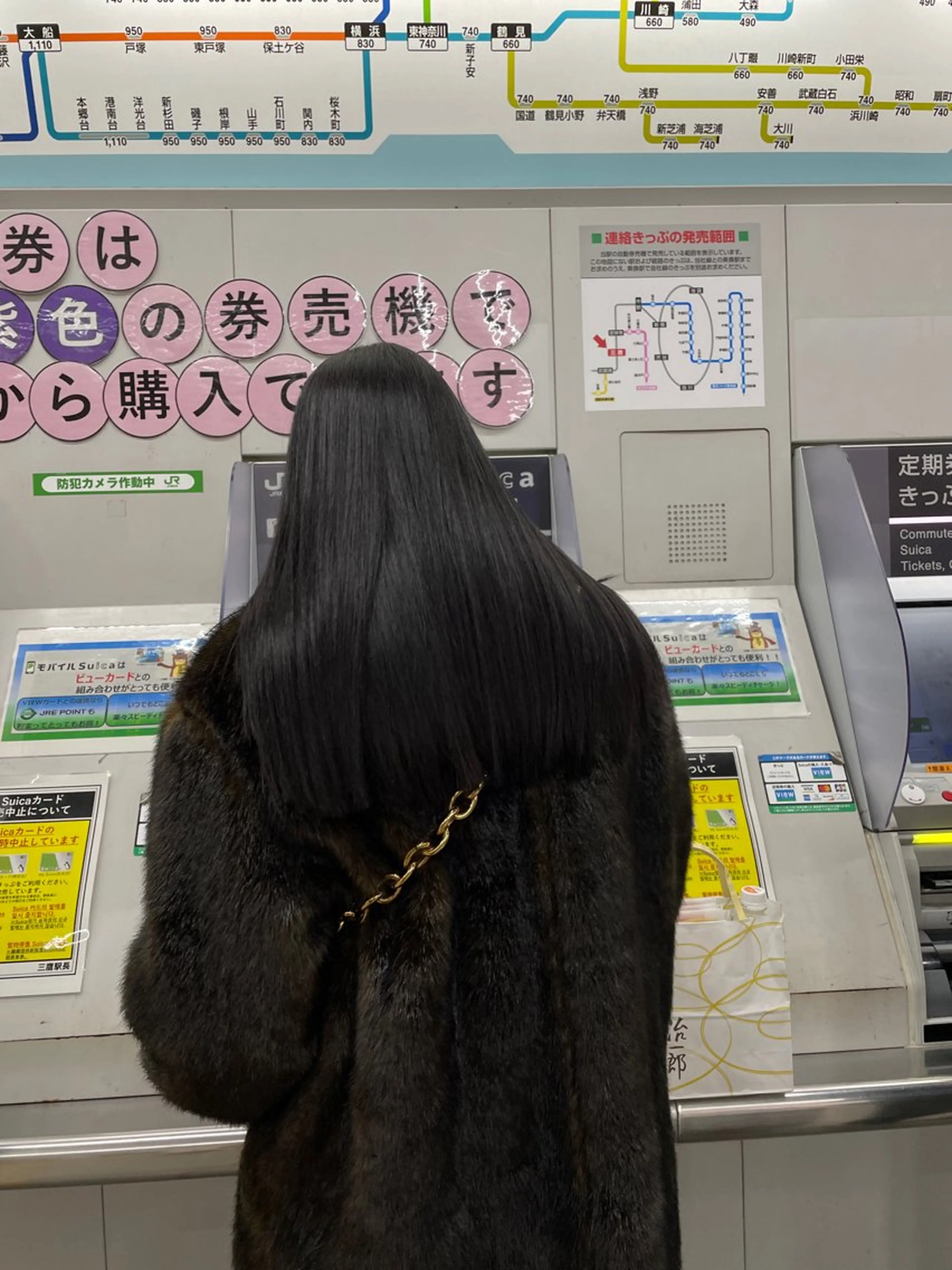 ロング カラー AMRITA  三鷹所属・都築 菜美のヘアスタイル