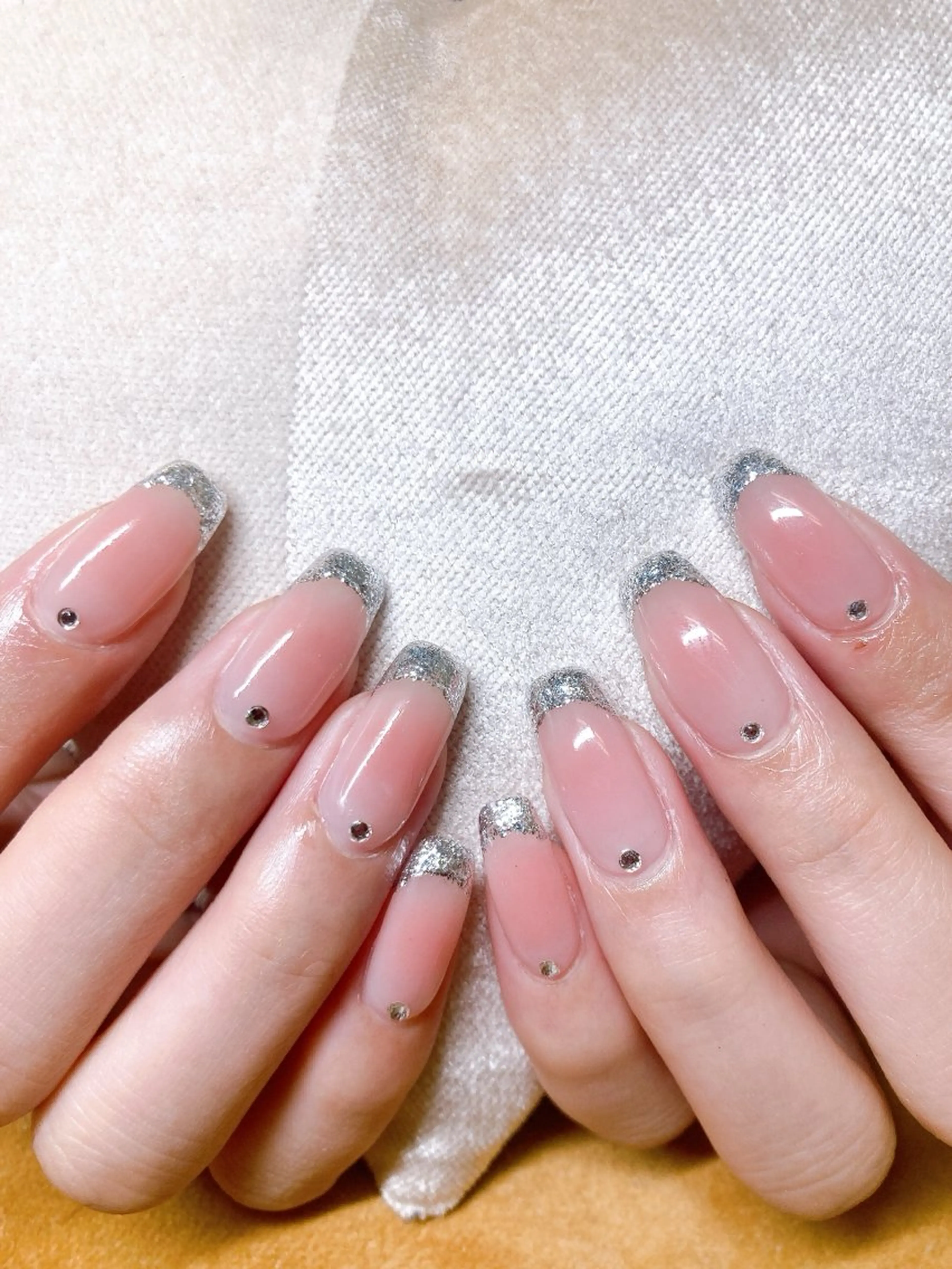 ネイル ECLAT エクラ所属・寺山 千鶴のネイルデザイン