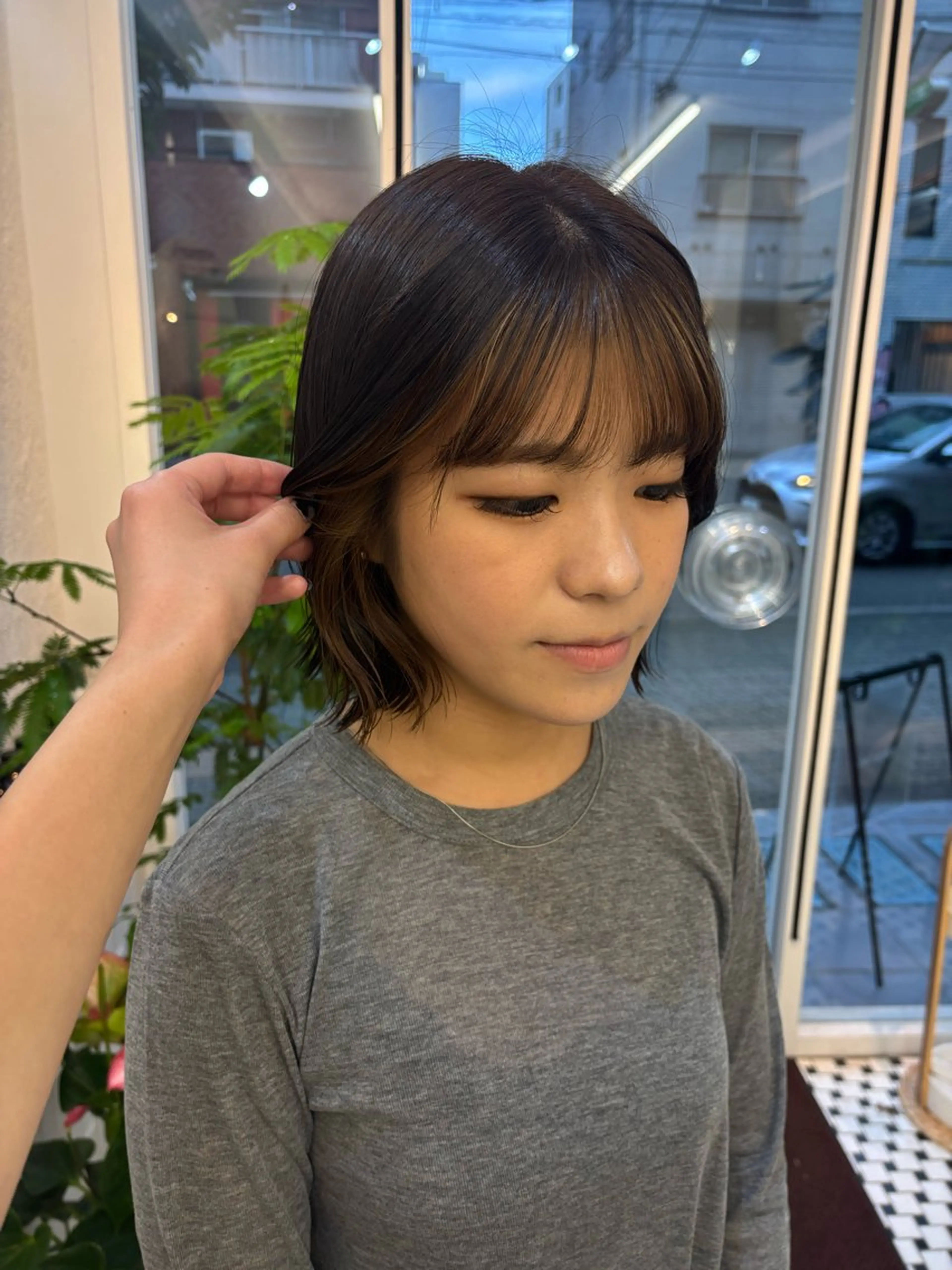 ショート ヘアカラー リン🔔ボブ cut ベージュカラー🤎のヘアスタイル