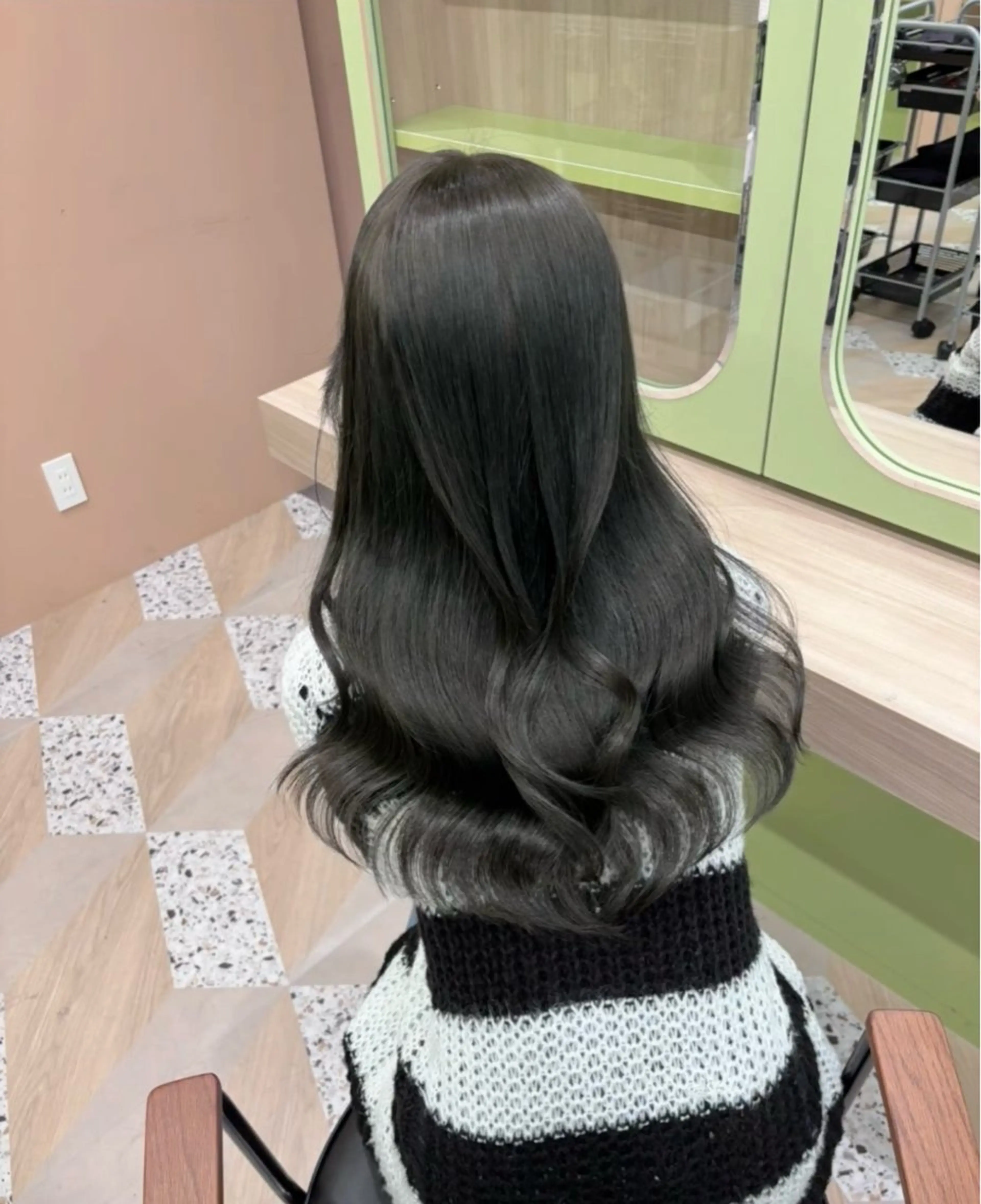 ロング ボブ 顔まわりレイヤー 顔周りカット 髪質改善 韓国風ヘア 松井 にこのヘアスタイル