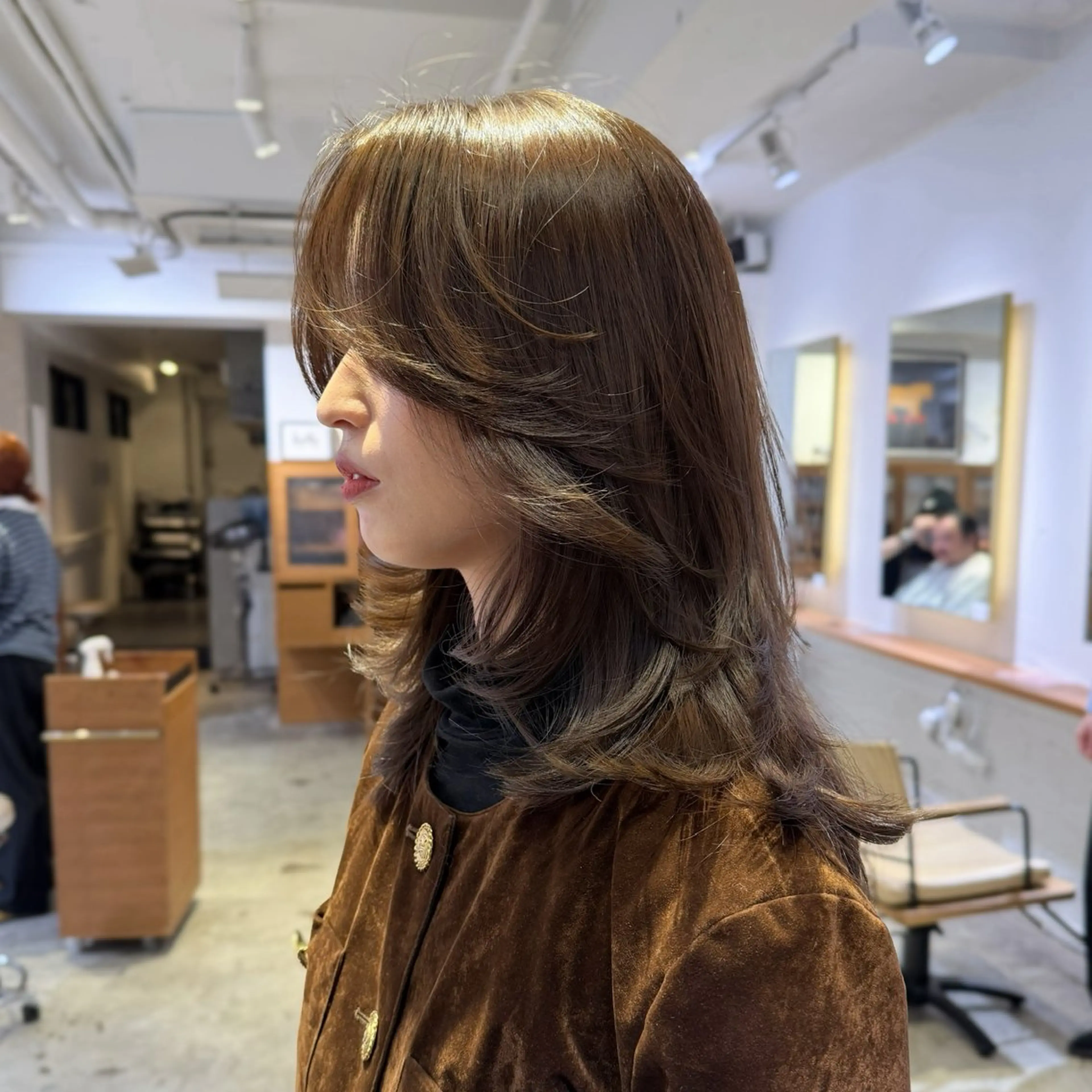 ミディアム カラー ミディアムレイヤー アッシュ アッシュブラウン ブラウンカラー 透明感カラー ナガミネアリサ/ 学芸大学/海外ヘアのヘアスタイル