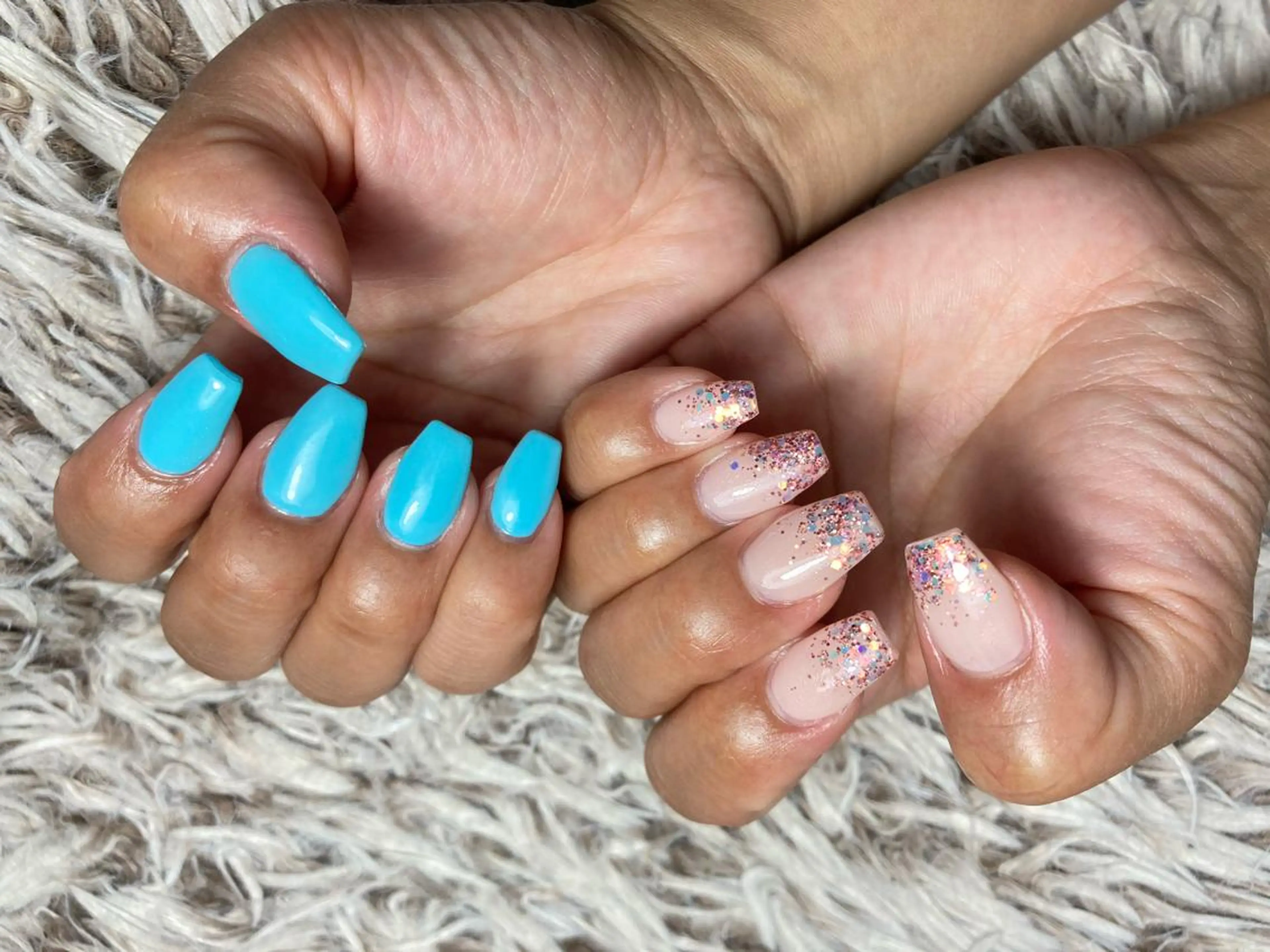 ミディアム ネイル ハンドネイル フットネイル ✴︎ Delightのネイルデザイン